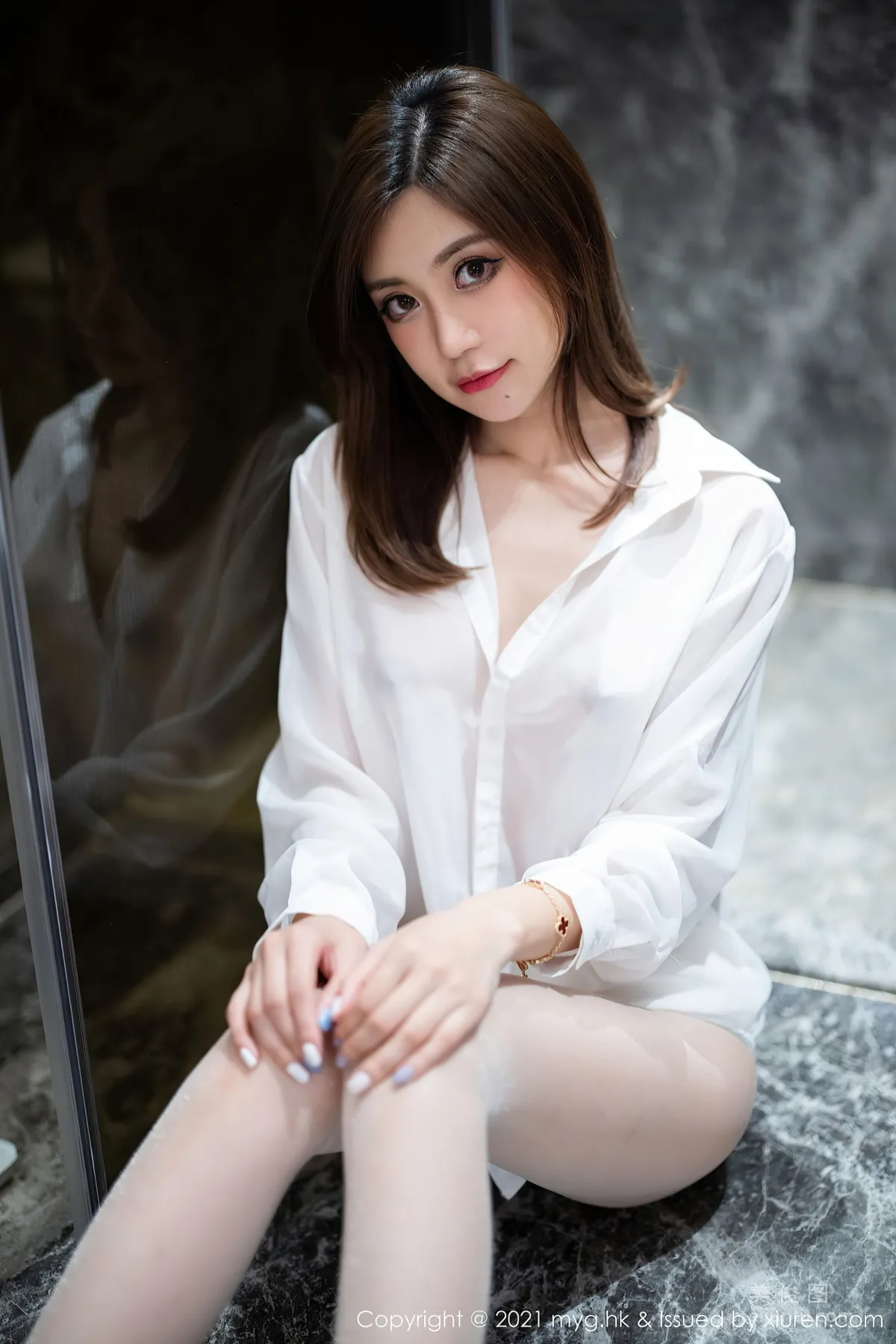 [美媛館MyGirl] Vol.583 绮裡嘉Carina - 經典潔白動人的襯衫與獨特薄荷綠皮裙OL 36
