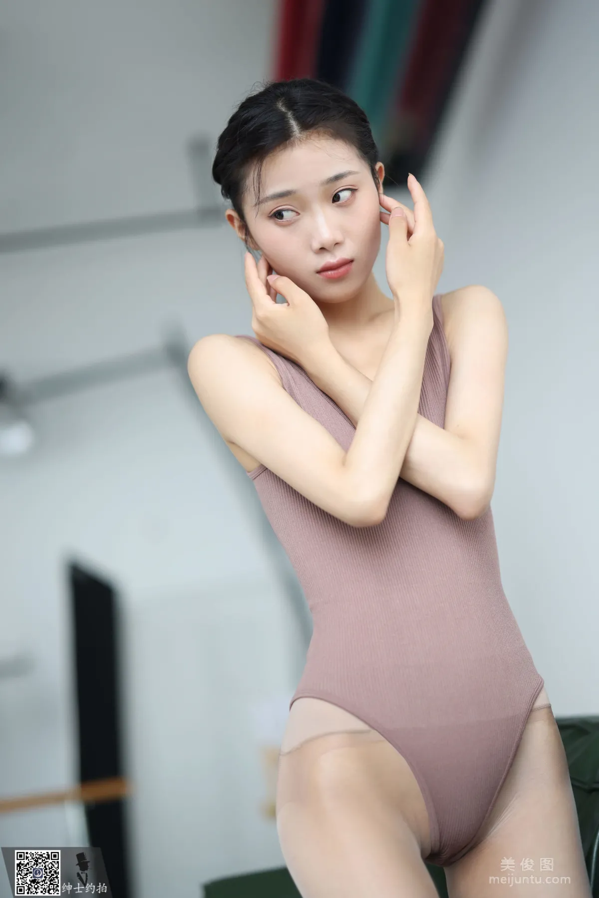 [紳士約拍] SS029 娜紮 絲襪美腿套圖 57