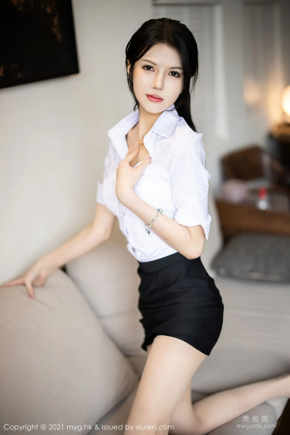 [美媛館MyGirl] Vol.572 媛媛醬belle - 經典的白襯衫黑短裙系列 8