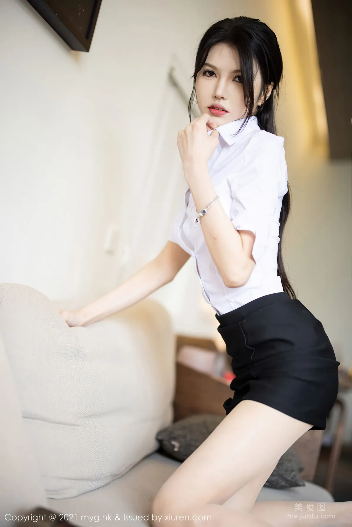 [美媛館MyGirl] Vol.572 媛媛醬belle - 經典的白襯衫黑短裙系列 13