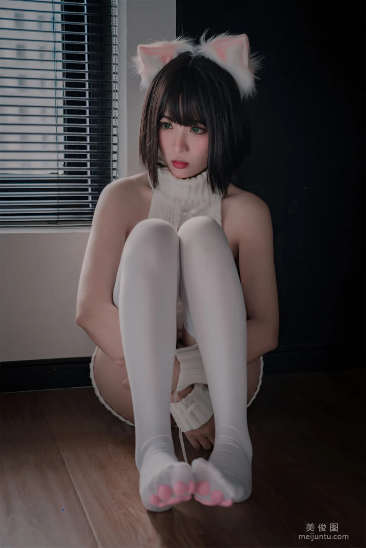[網紅COSER] 軒蕭學姐 - 貓爪襪 21