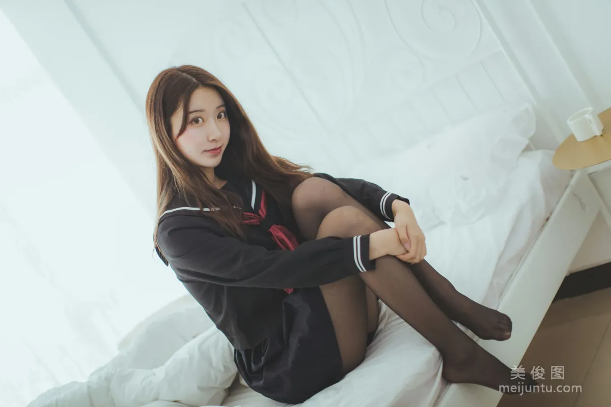 [丽丝映像GIRLISS]  《丝滑情节的教师》 写真集125