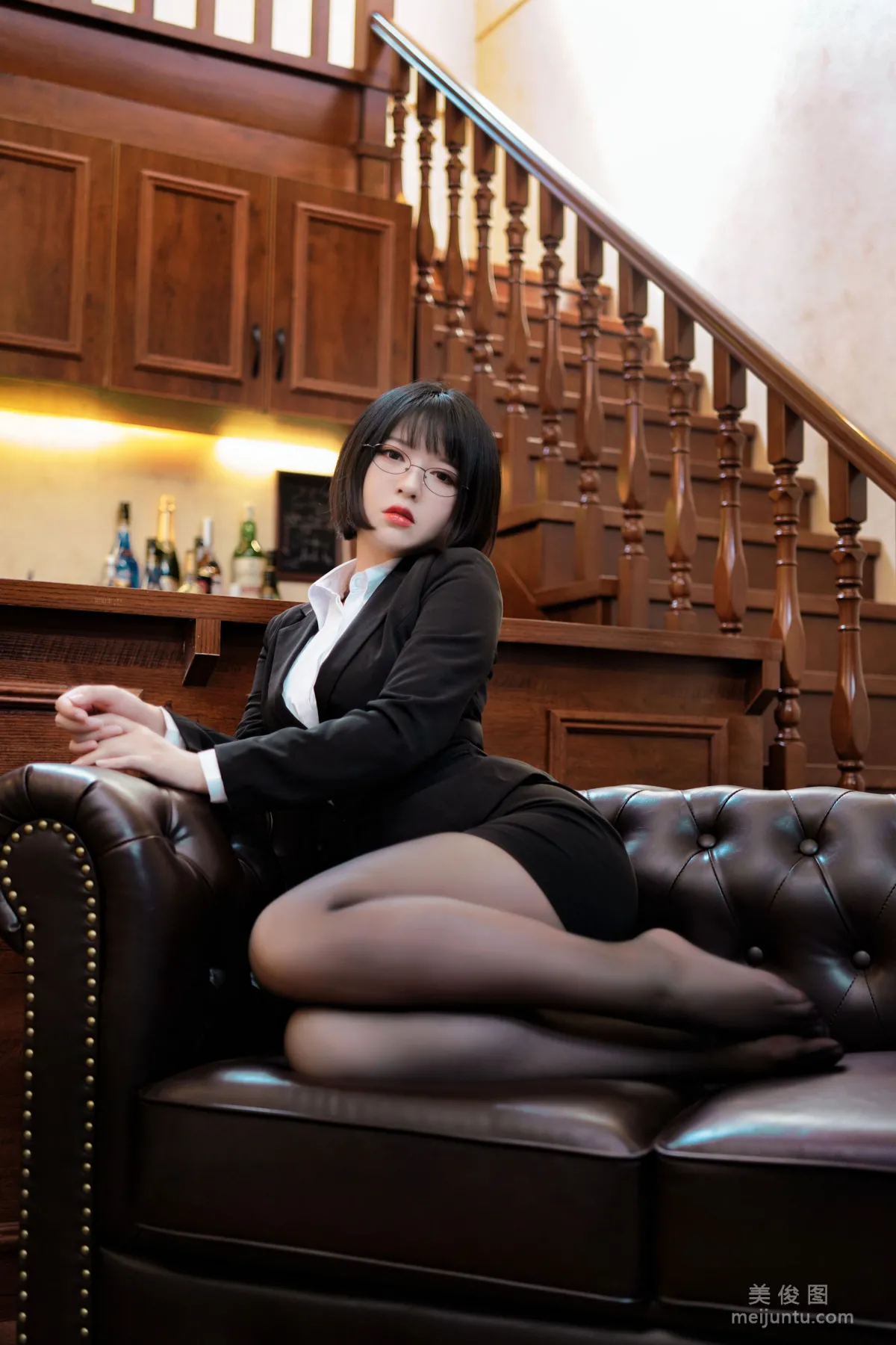[網紅COSER] 半半子 - OL様 17