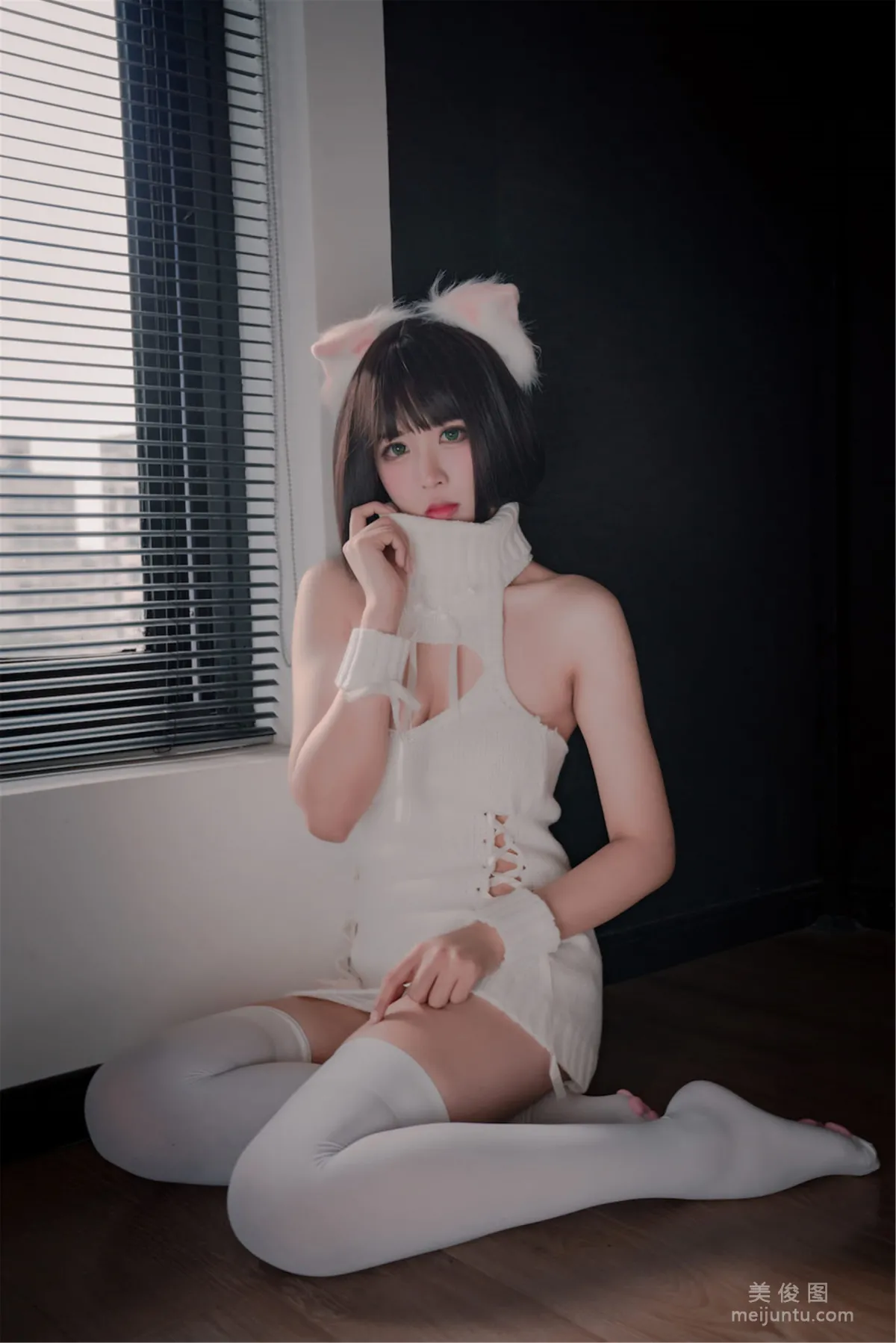[網紅COSER] 軒蕭學姐 - 貓爪襪 31