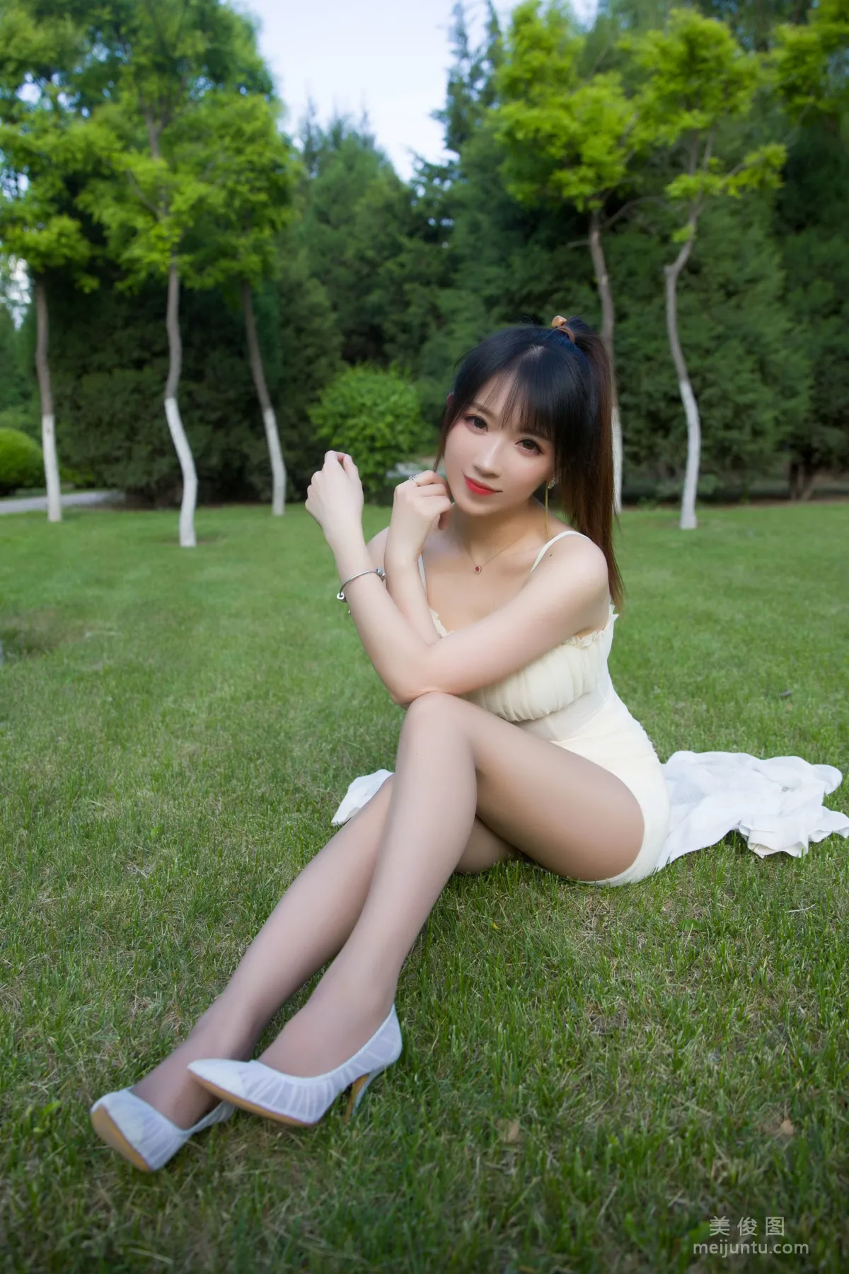 [網紅COSER] 鬥魚主播小女巫露娜 - 戶外小米裙 30