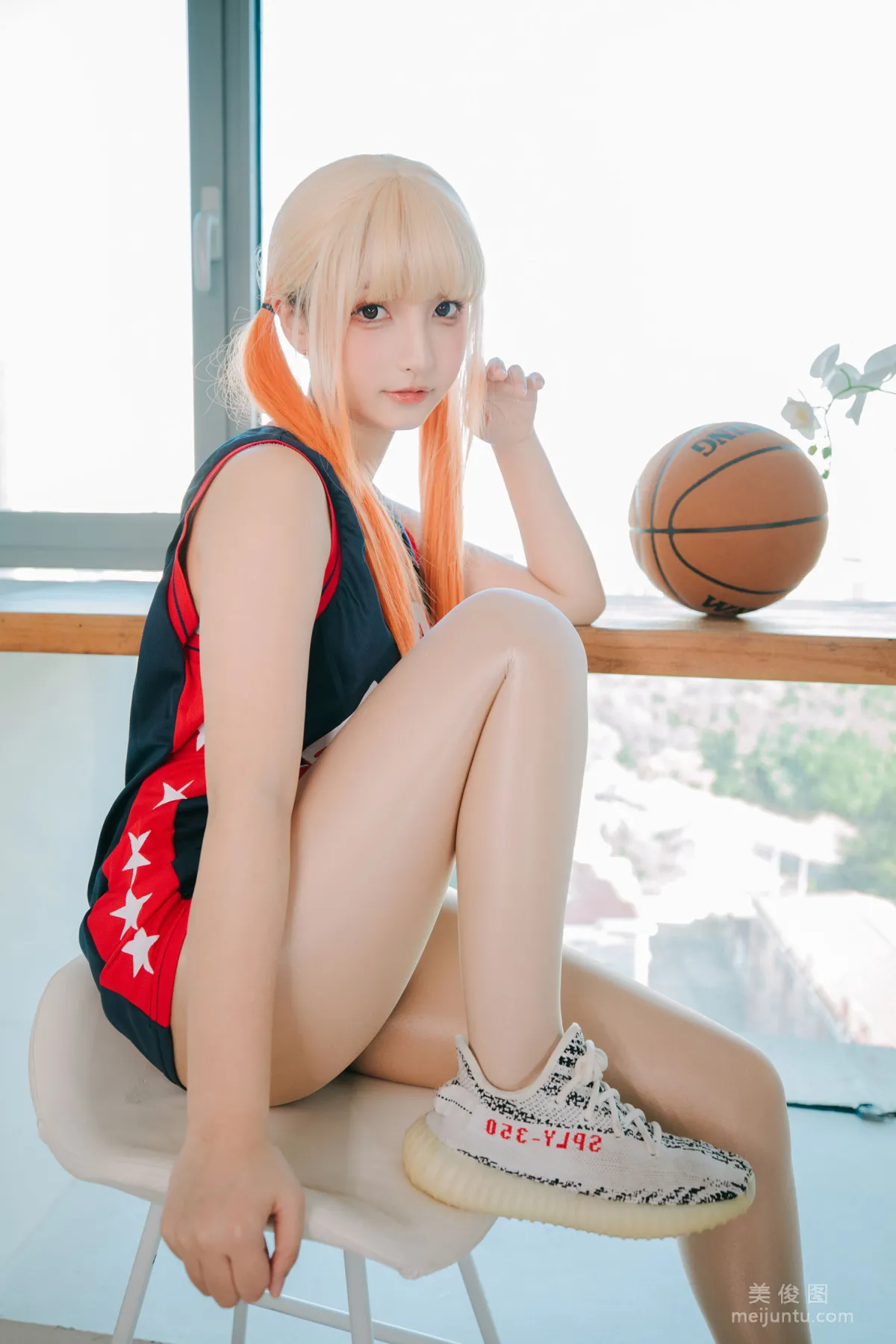 [網紅COSER] 蘿莉神楽闆真冬 之 拉拉隊少女 130