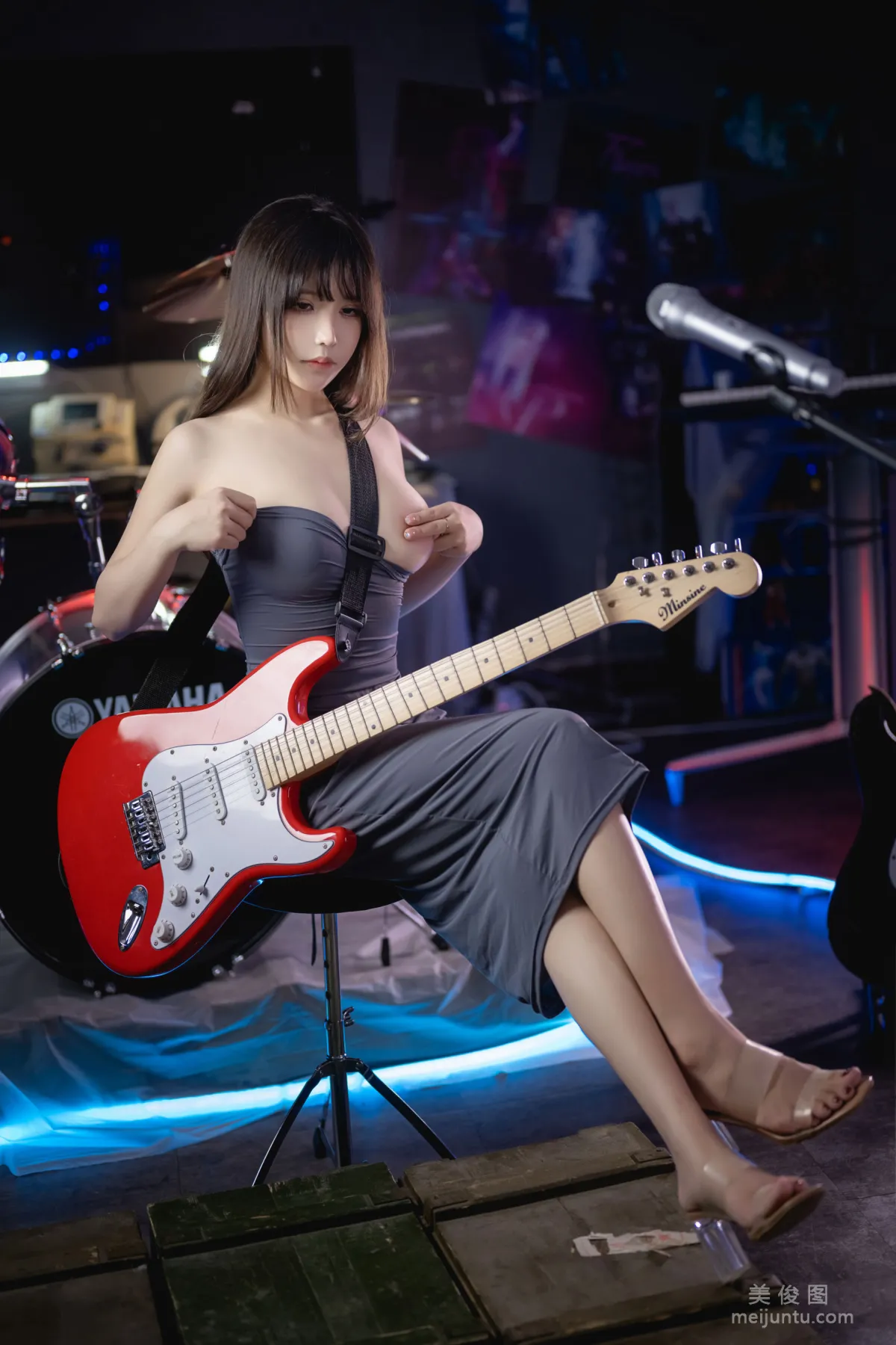 [網紅COSER] 二次元妹子抱走莫子aa - 吉他妹妹 40