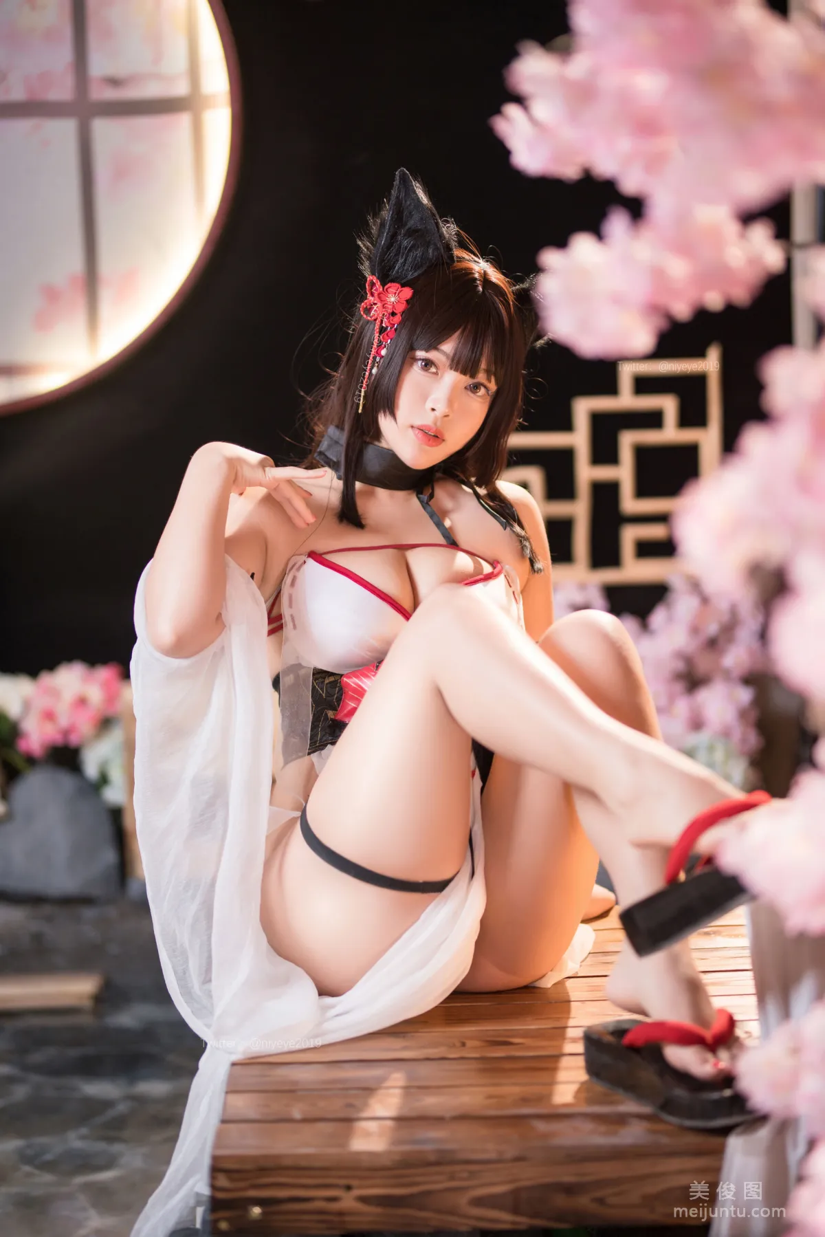 [網紅COSER] 萌系小姐姐-白烨- - 濕身泳裝 38