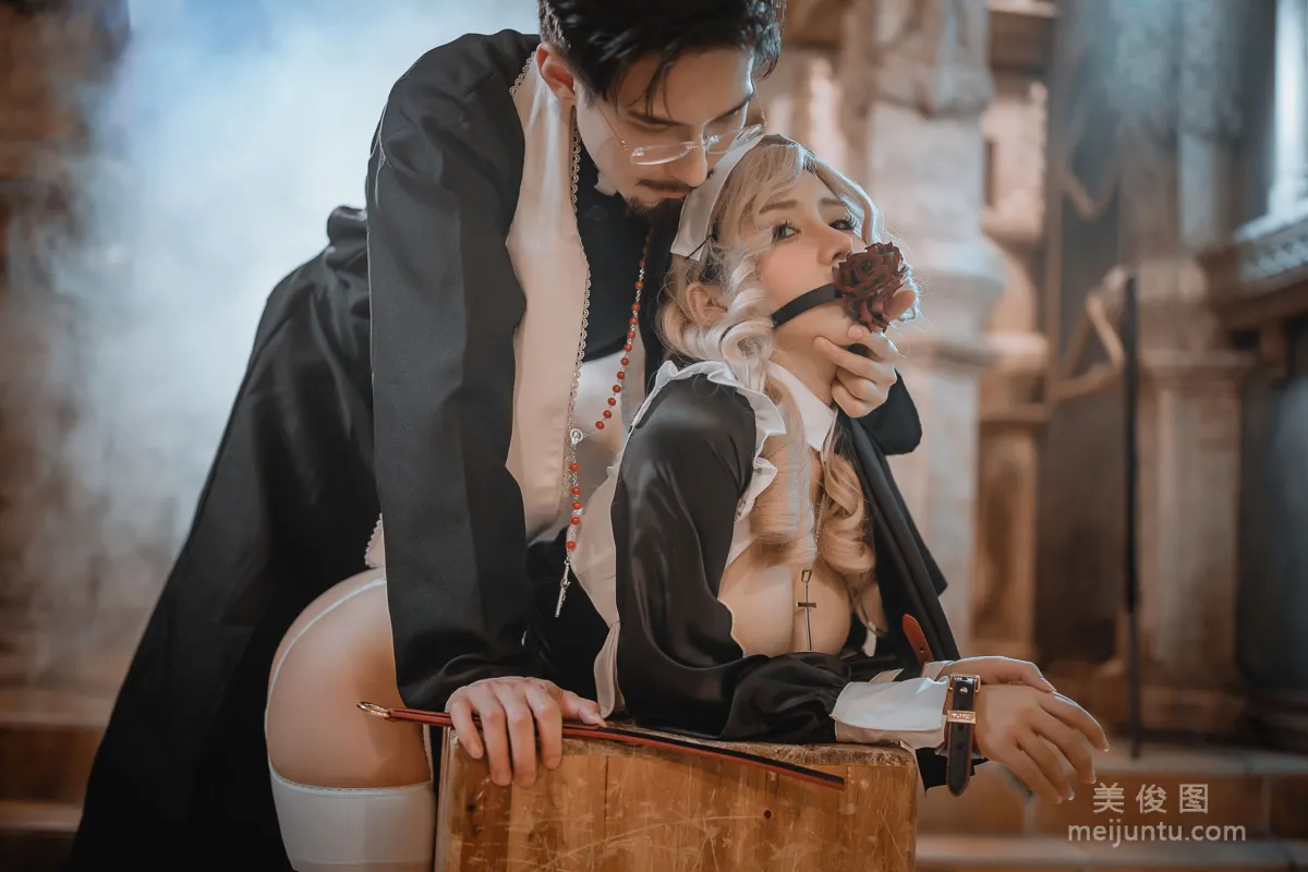 [網紅COSER] 一笑芳香沁寫真 - 神父修女 16