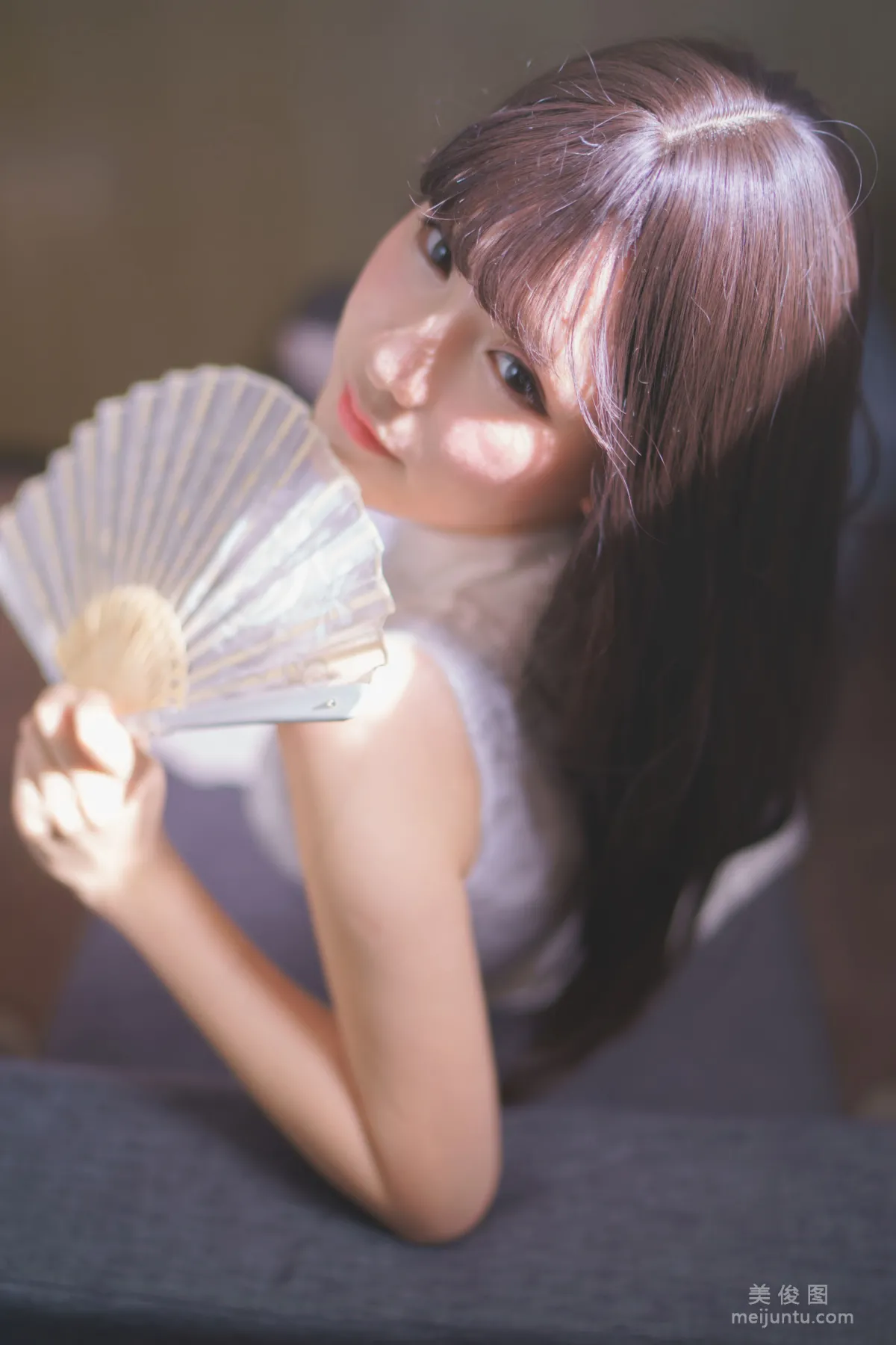 [網紅COSER] 前羽_rr - 白絲旗袍 5