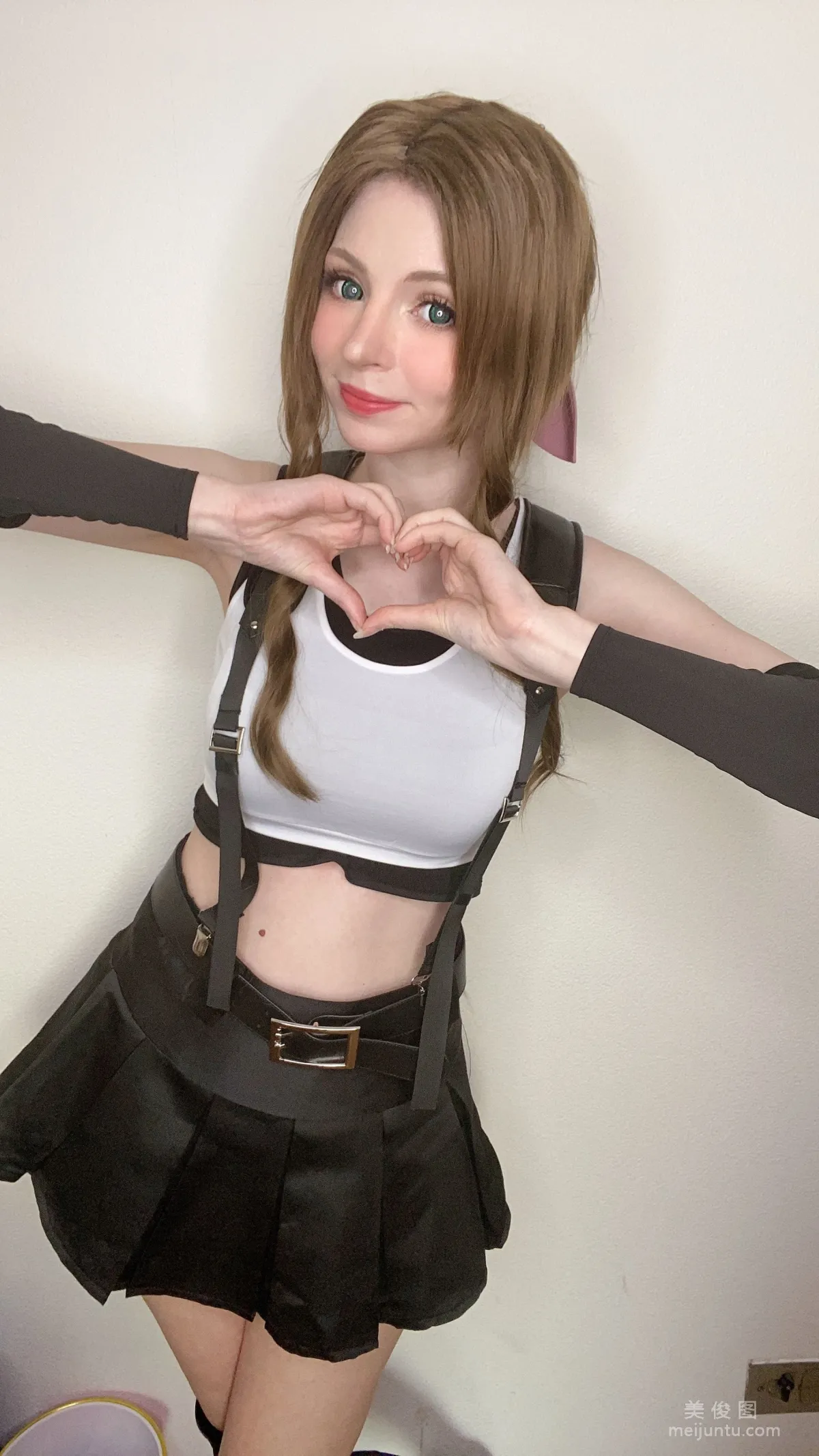 [網紅COSER] Peach milky - Aerith Tifa Swap 36