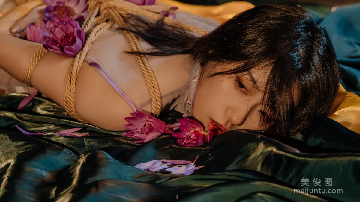 [網紅COSER] 雲溪溪 - 花與繩 15