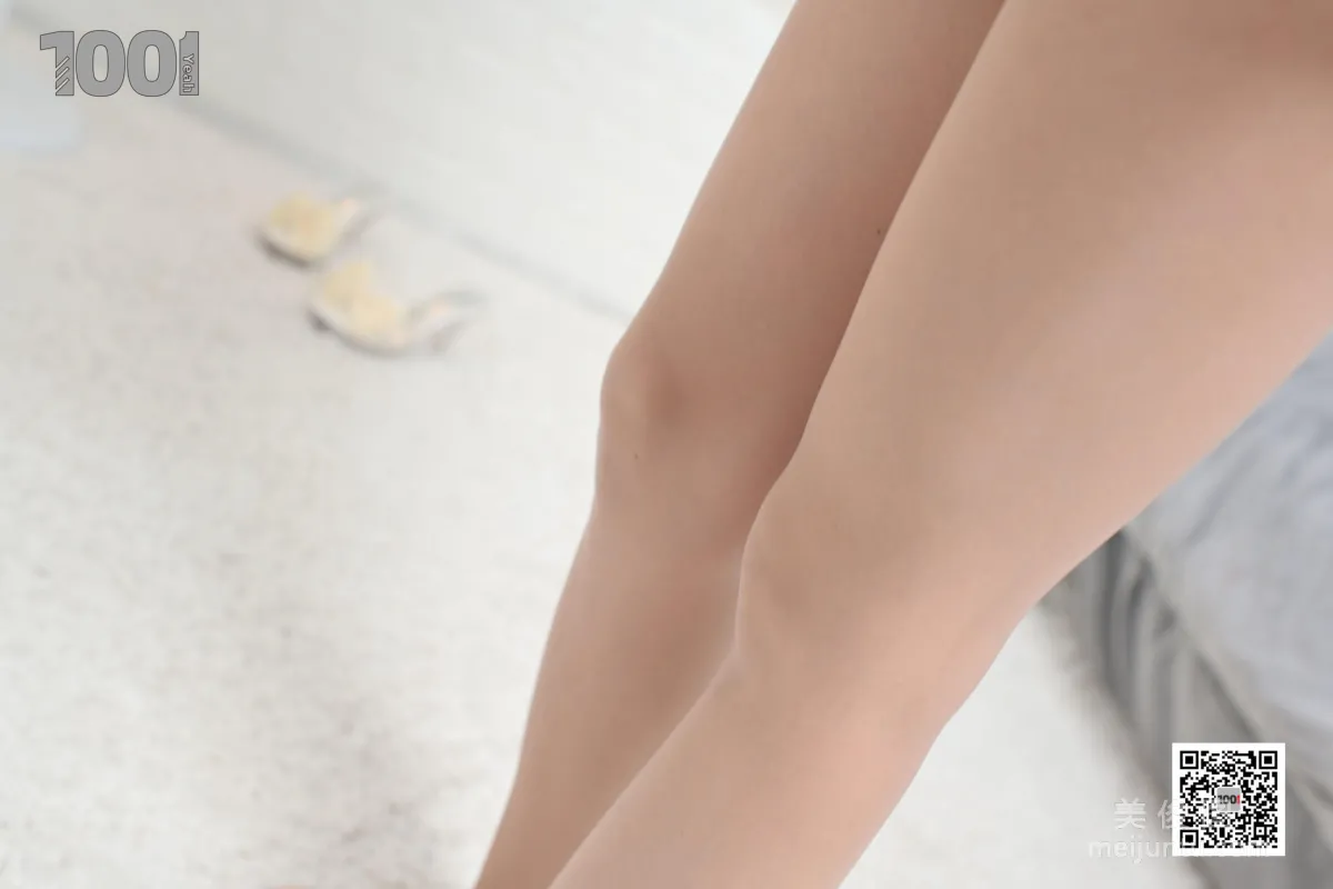 [一千零一夜IESS] 模特 Lucy 《濃縮膠囊》 絲足寫真集 74
