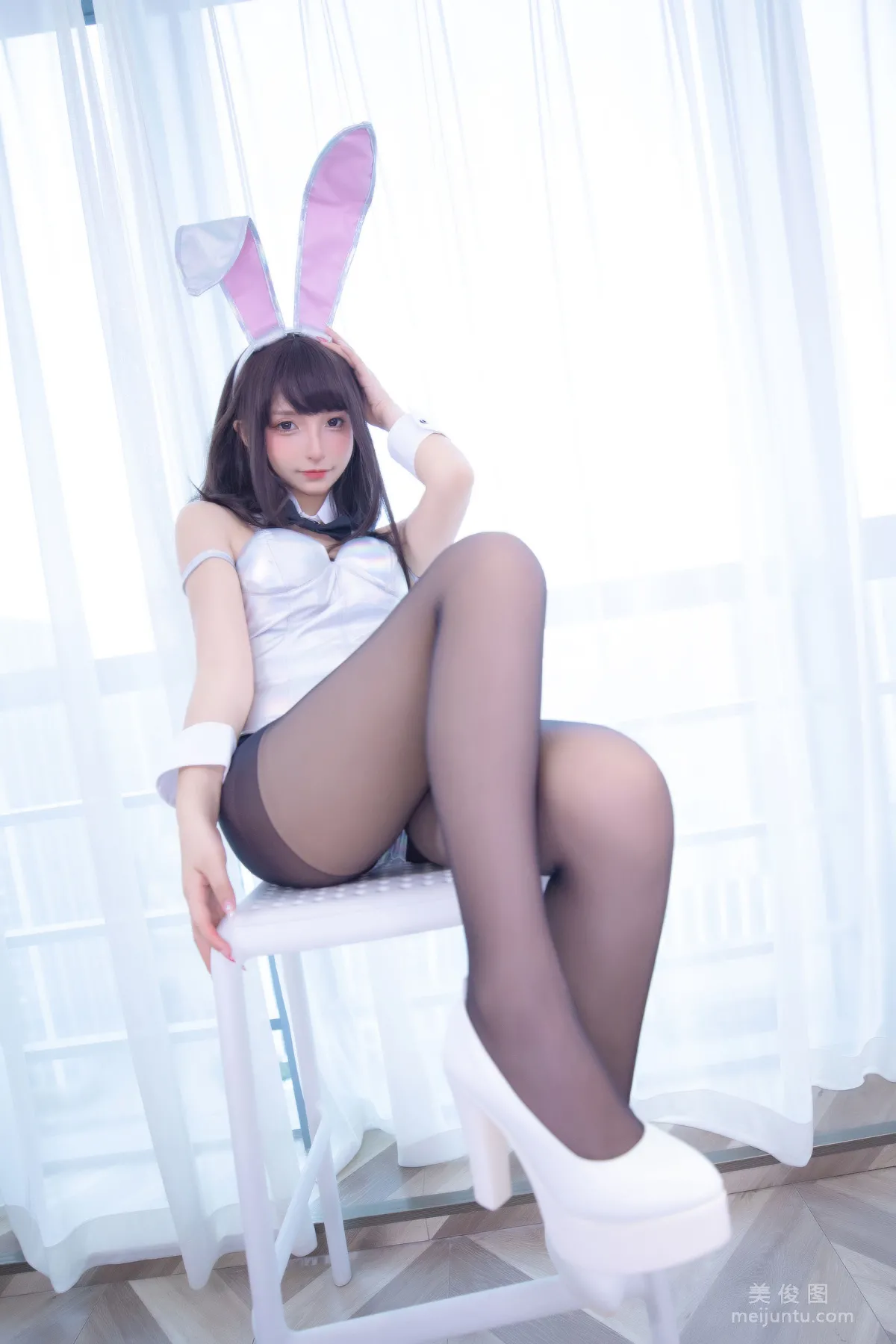[網紅COSER] 蘿莉神楽闆真冬之バニーバブル 21