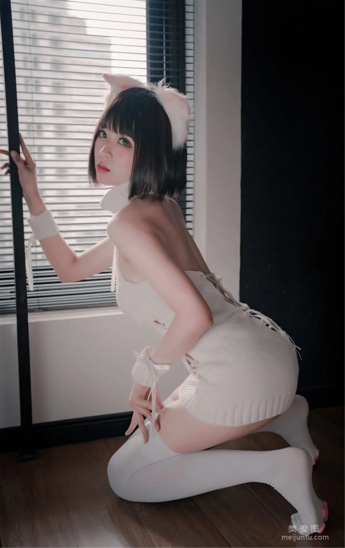 [網紅COSER] 軒蕭學姐 - 貓爪襪 6