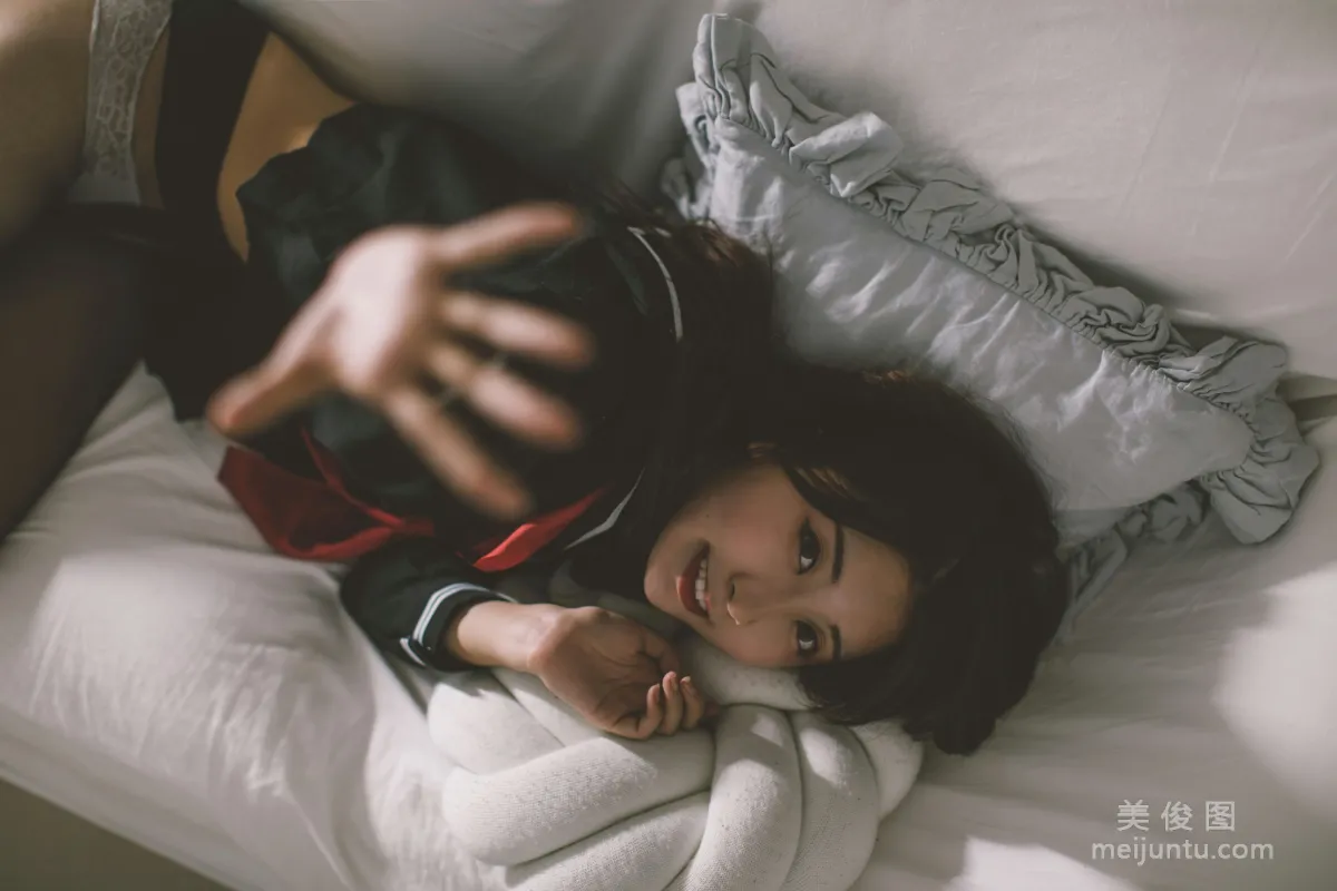 [丽丝映像GIRLISS]  《丝滑情节的教师》 写真集98