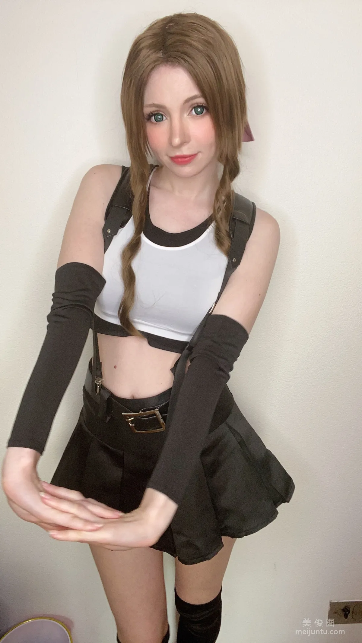 [網紅COSER] Peach milky - Aerith Tifa Swap 34