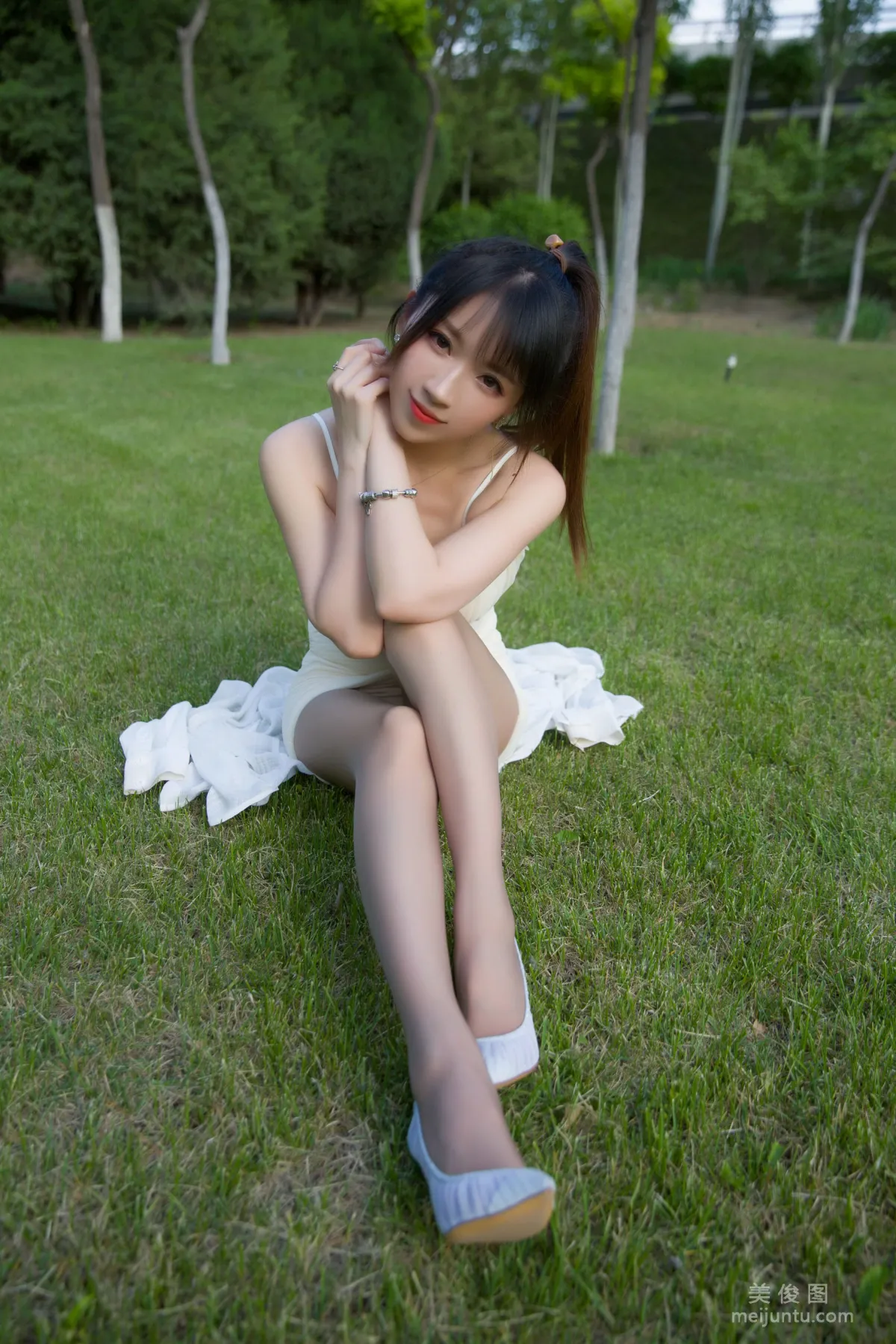 [網紅COSER] 鬥魚主播小女巫露娜 - 戶外小米裙 19