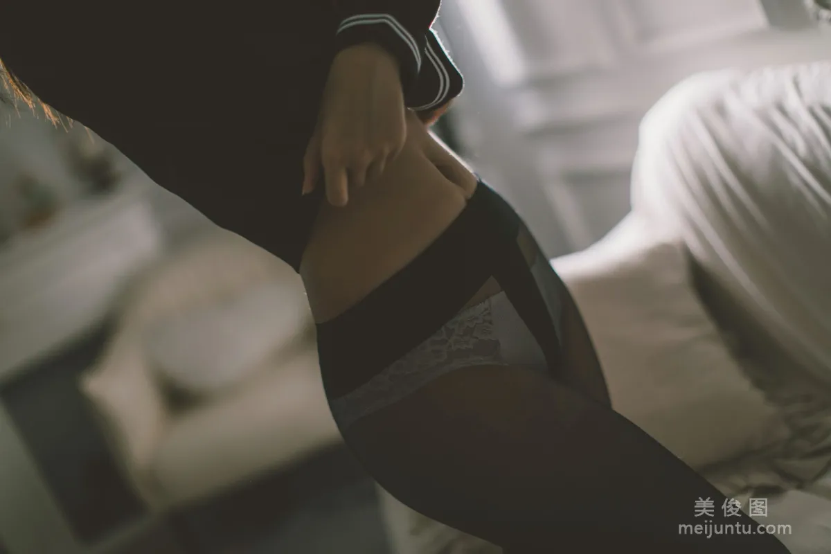 [丽丝映像GIRLISS]  《丝滑情节的教师》 写真集114