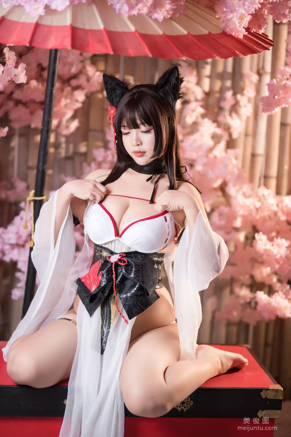[網紅COSER] 萌系小姐姐-白烨- - 濕身泳裝 18