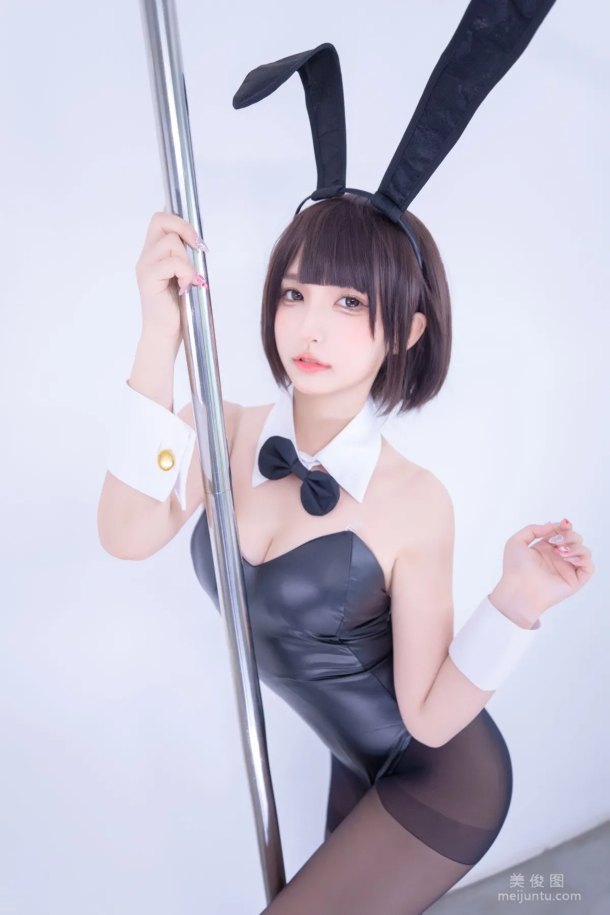 [網紅COSER] 蘿莉神楽闆真冬之バニーバブル 39