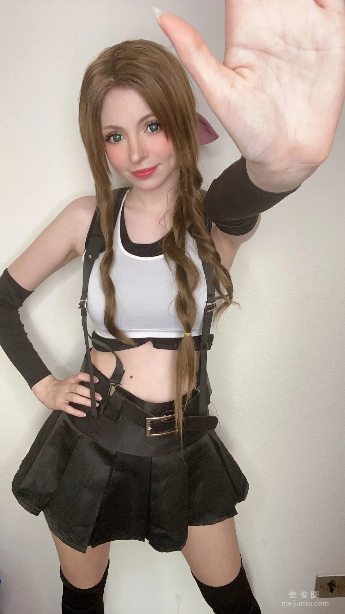 [網紅COSER] Peach milky - Aerith Tifa Swap 53