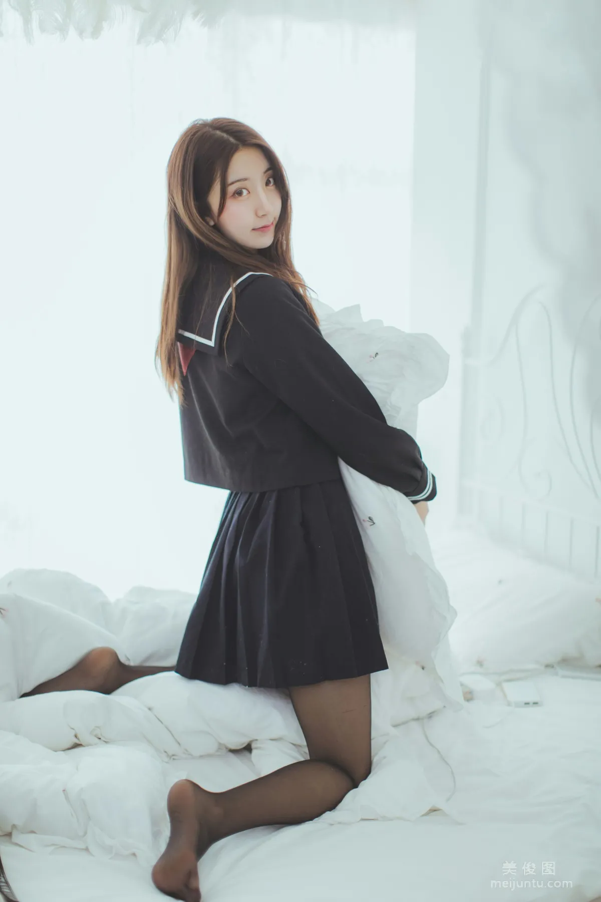 [丽丝映像GIRLISS]  《丝滑情节的教师》 写真集124
