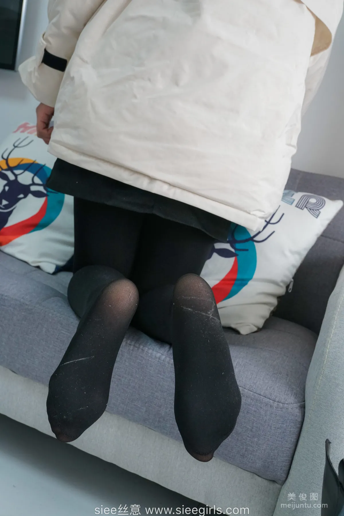 [丝意SIEE] No.436 楠楠 《越爱你，越低到尘埃里》 写真集81