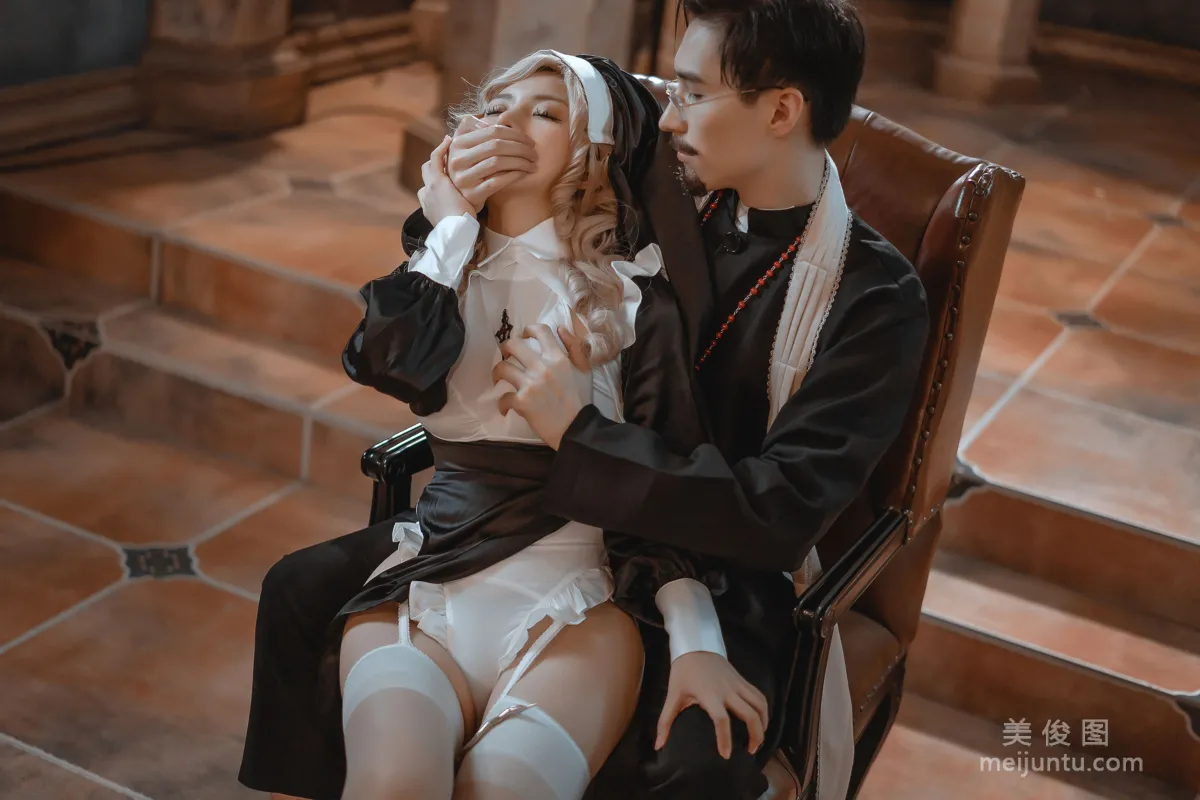 [網紅COSER] 一笑芳香沁寫真 - 神父修女 35