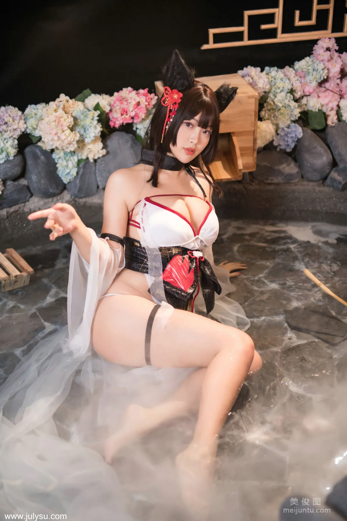 [網紅COSER] 萌系小姐姐-白烨- - 濕身泳裝 49