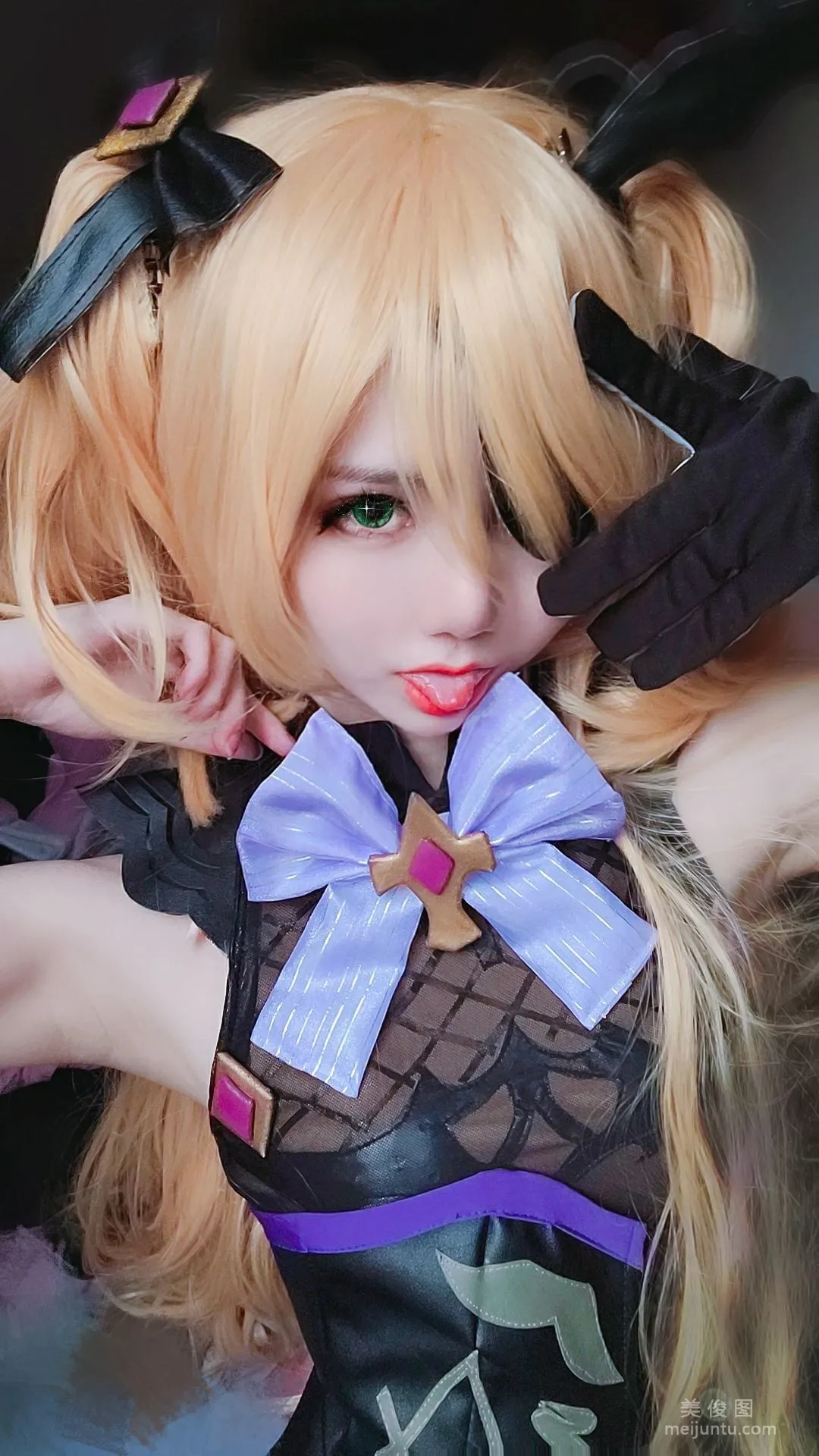 [網紅COSER] Sally Dorasnow - Fischl Selfie 10