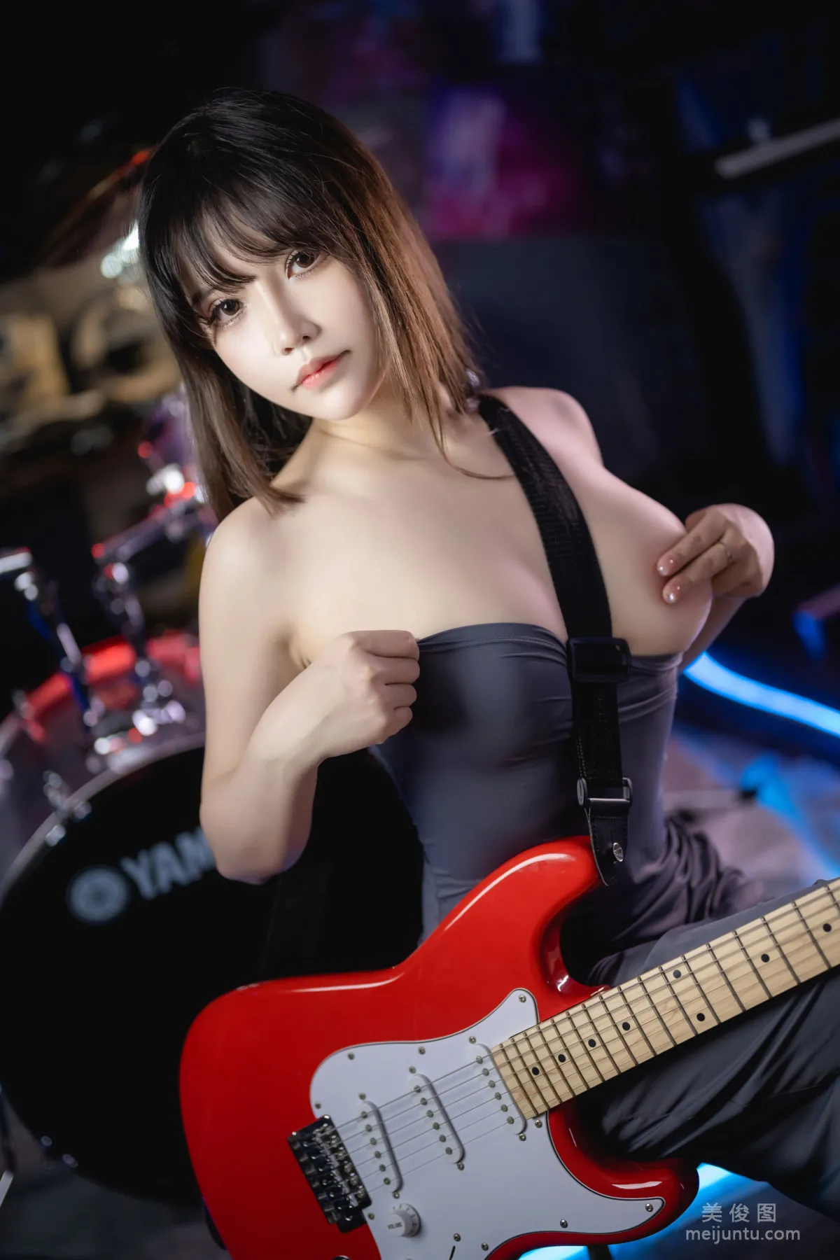 [網紅COSER] 二次元妹子抱走莫子aa - 吉他妹妹 41