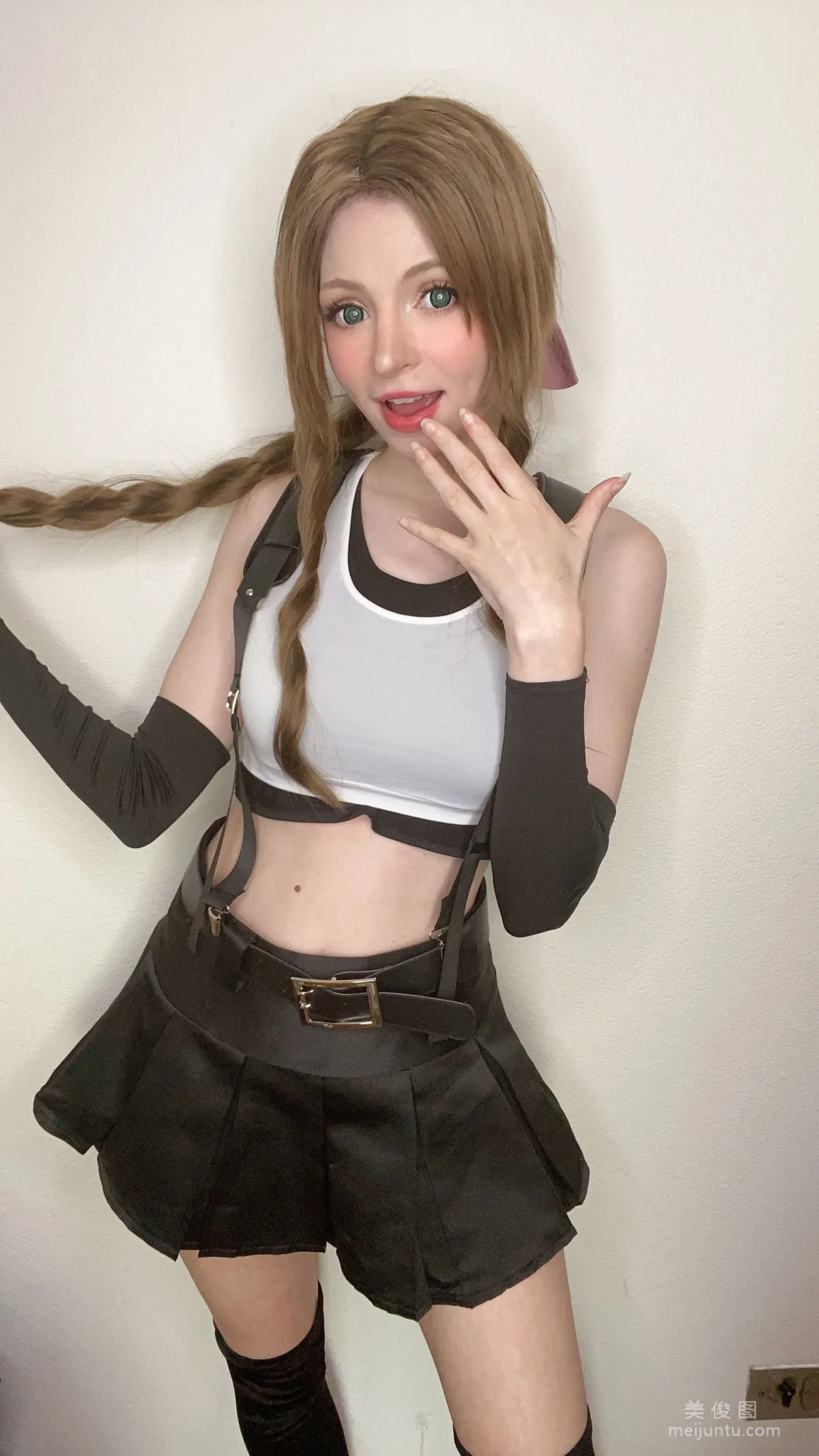 [網紅COSER] Peach milky - Aerith Tifa Swap 46