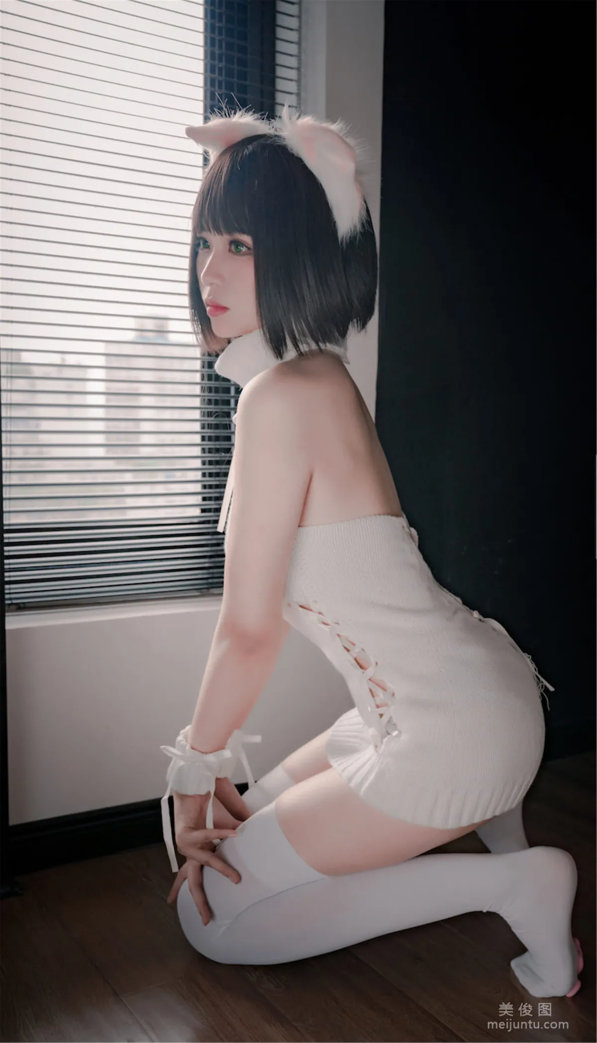 [網紅COSER] 軒蕭學姐 - 貓爪襪 28