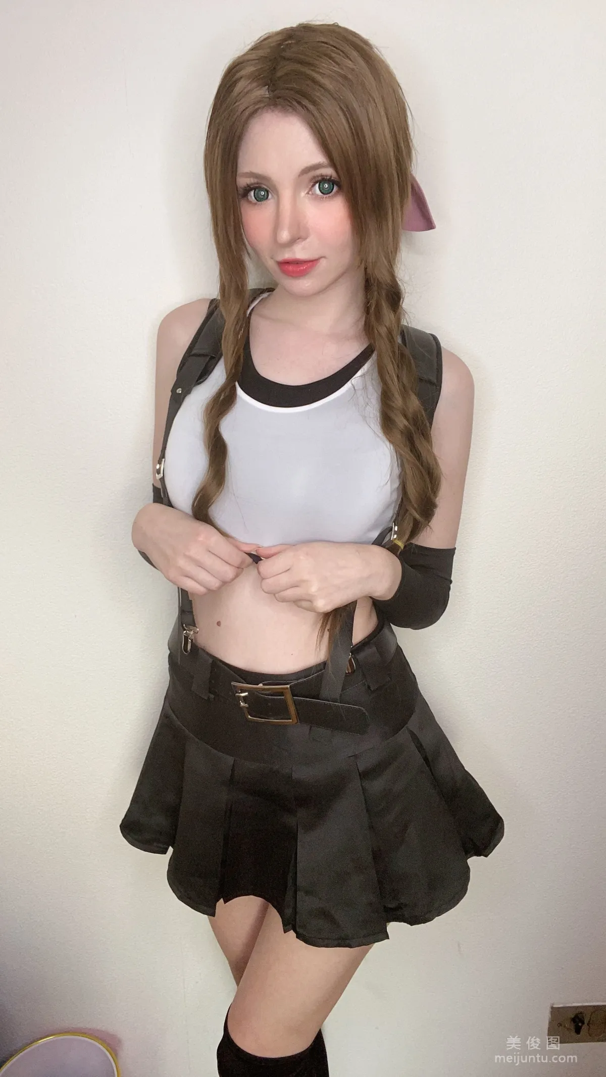 [網紅COSER] Peach milky - Aerith Tifa Swap 29