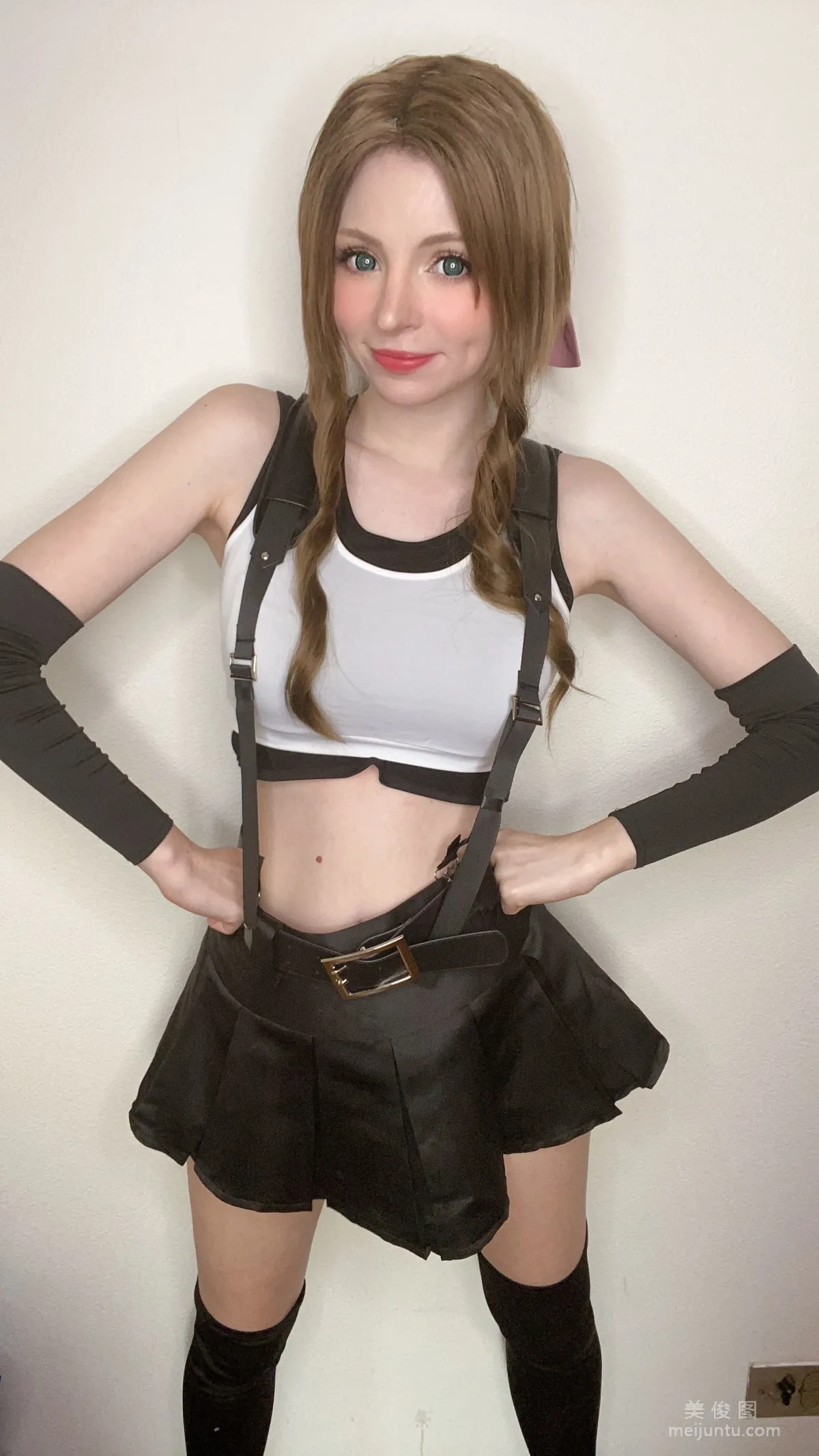 [網紅COSER] Peach milky - Aerith Tifa Swap 45