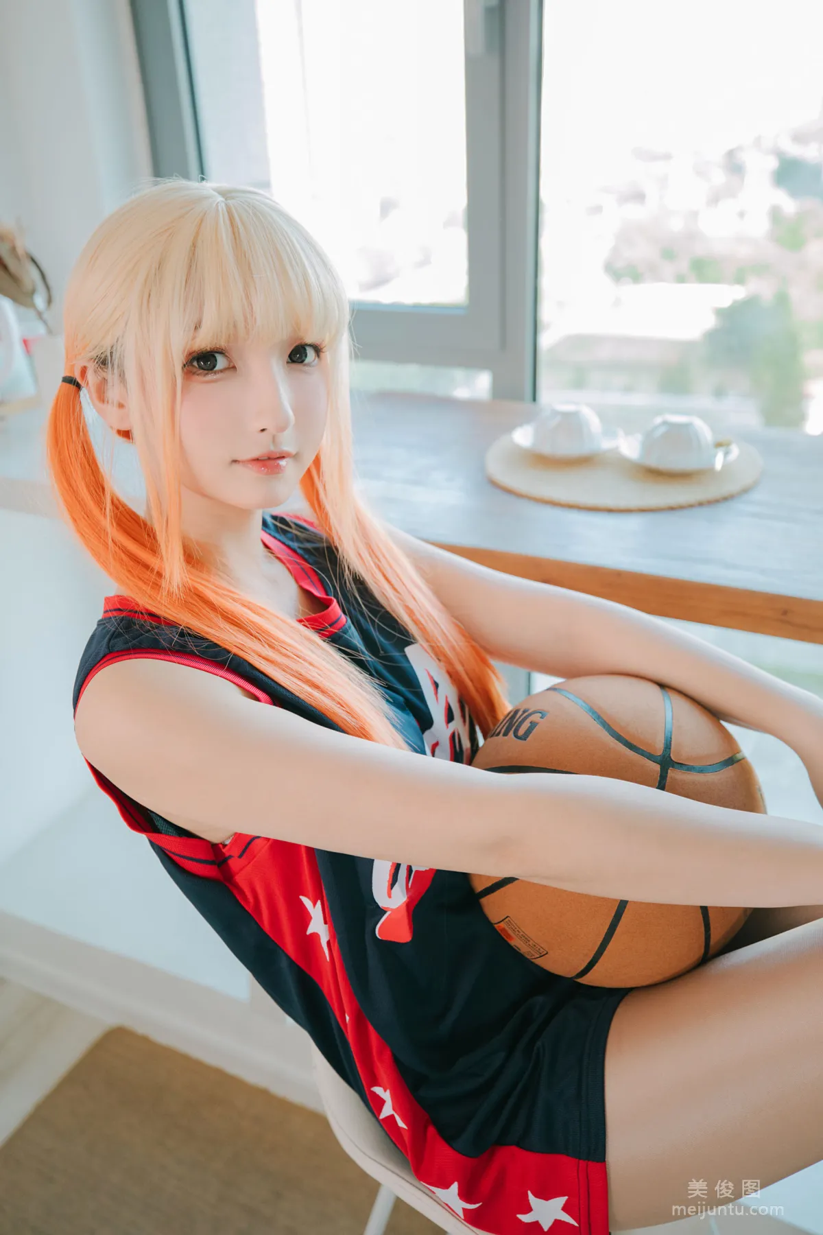 [網紅COSER] 蘿莉神楽闆真冬 之 拉拉隊少女 127