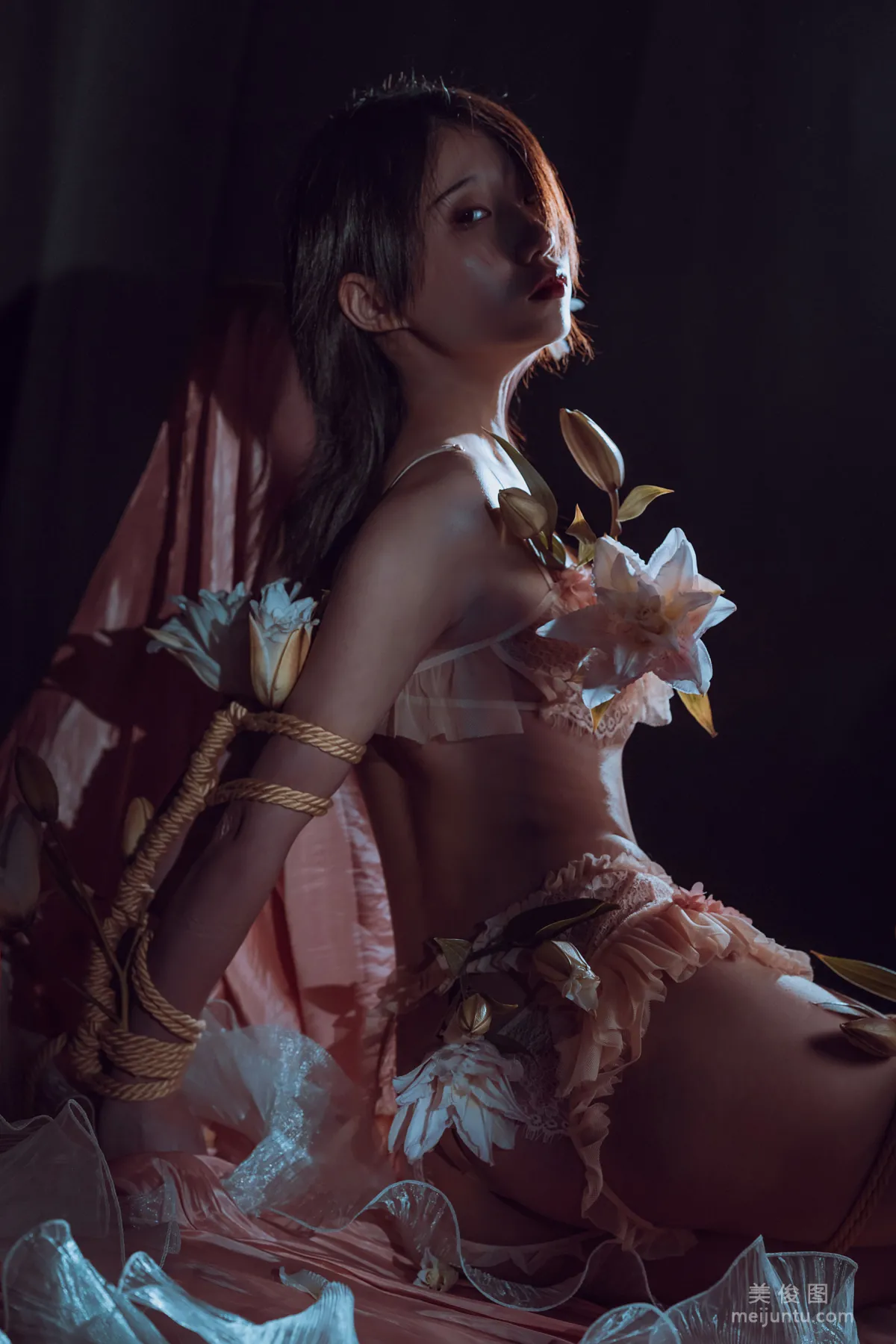 [網紅COSER] 雲溪溪 - 花與繩 19