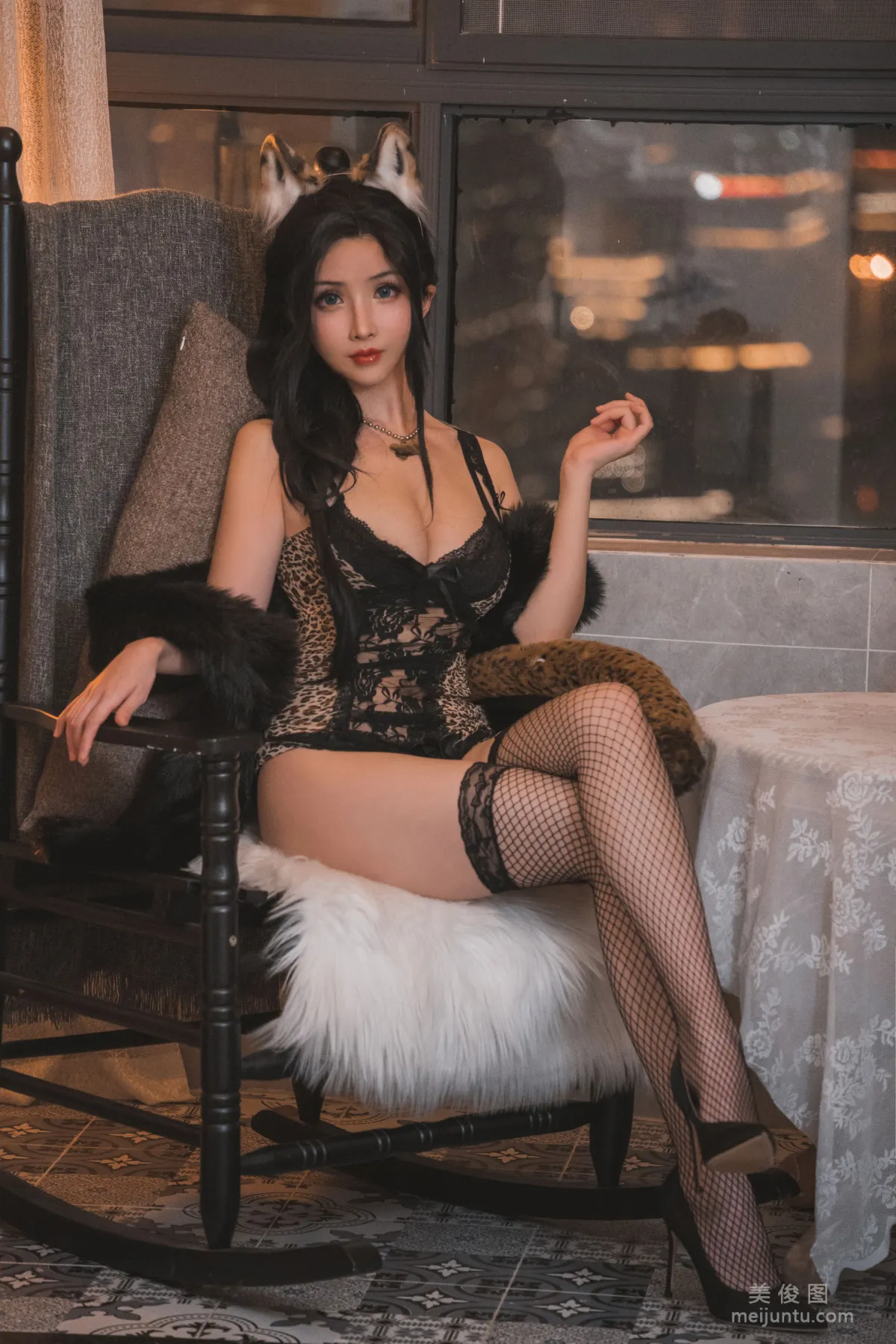 [COS寫真] rioko涼涼子 - 豹子女士的秘密約會 1
