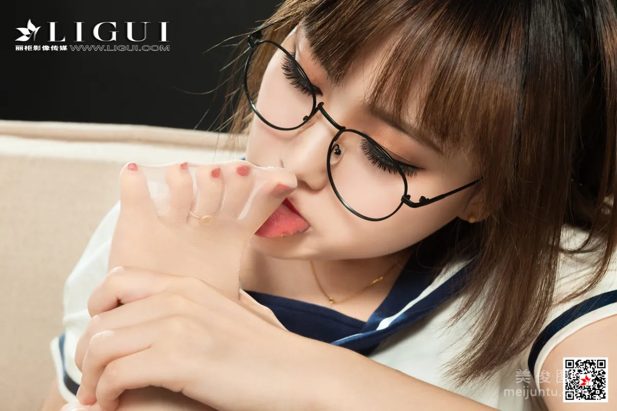 [麗櫃Ligui] 小爽 《玉脂蕉香》 絲足寫真 35