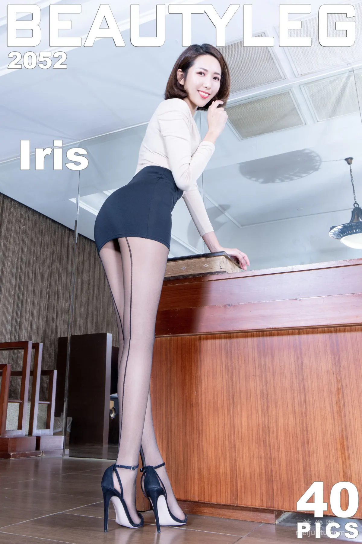 [Beautyleg] No.2052 Iris  丝袜制服美腿写真1