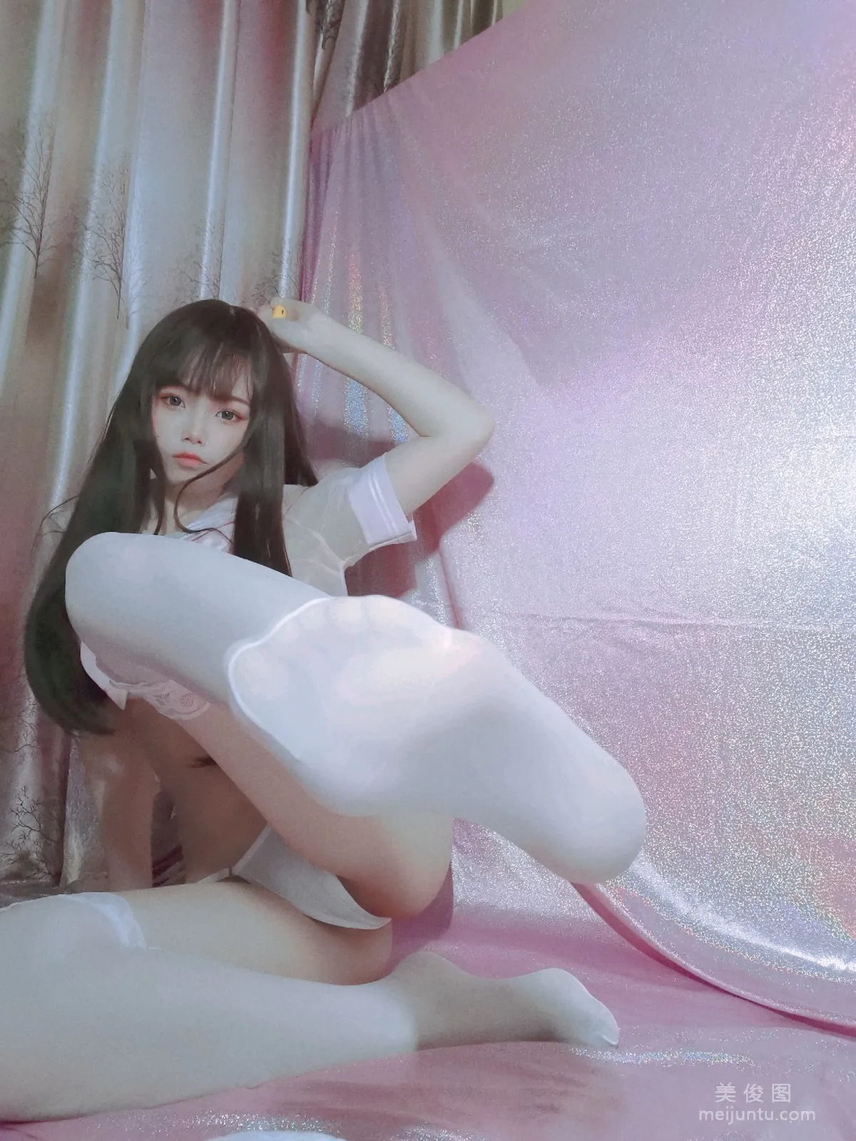 [COS福利] 七月喵子 - 粉嫩水手服 31