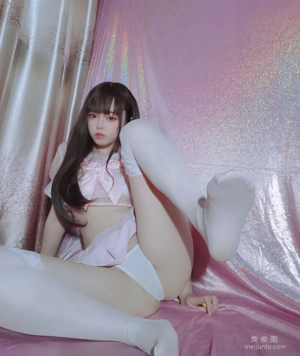 [COS福利] 七月喵子 - 粉嫩水手服 26