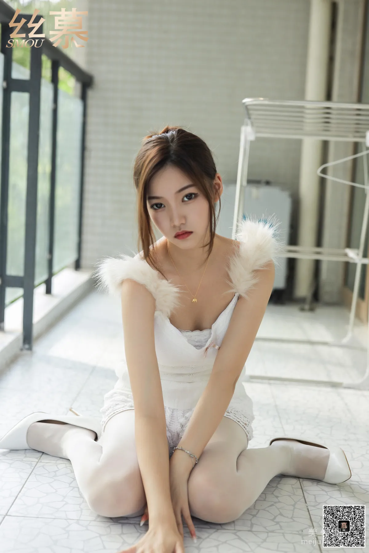 [丝慕] TX070 文欣 《白丝女仆》 丝袜美腿写真19