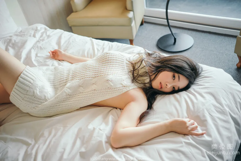 [ARTGRAVIA] VOL.106 Bambi - 性感毛衣+女仆睡衣 28