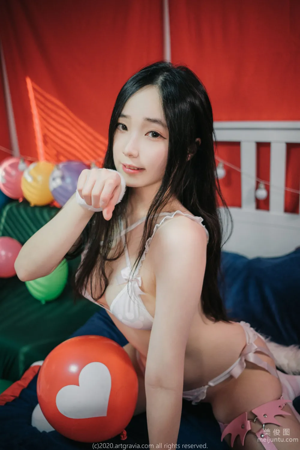 [ARTGRAVIA] VOL.141 - BAMBI - 性感少女誘惑 31