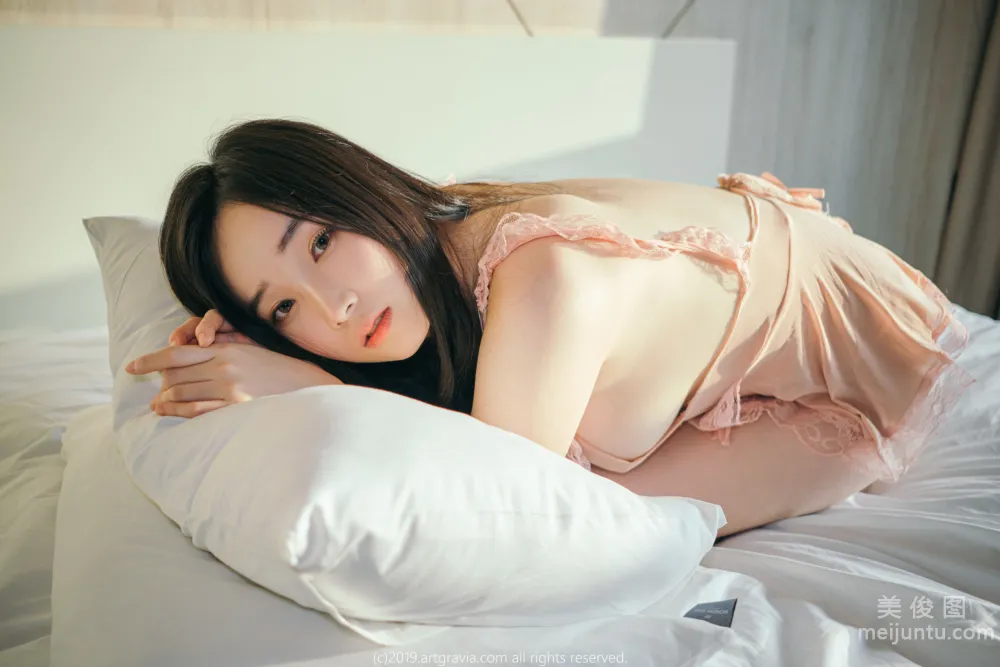 [ARTGRAVIA] VOL.106 Bambi - 性感毛衣+女仆睡衣 70