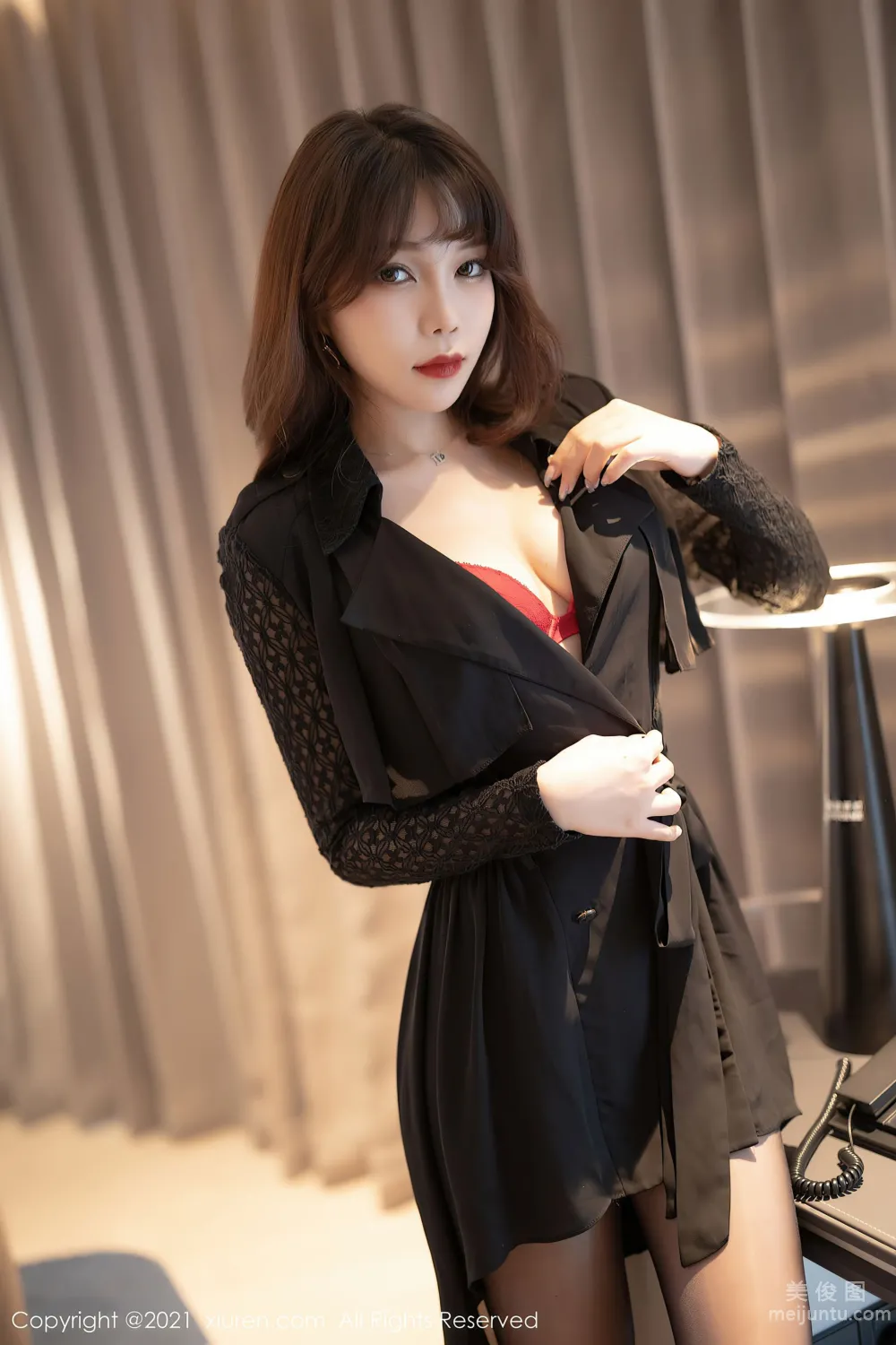 [秀人XIUREN] No.3595 芝芝Booty - 時尚且魅惑多姿的服飾 2