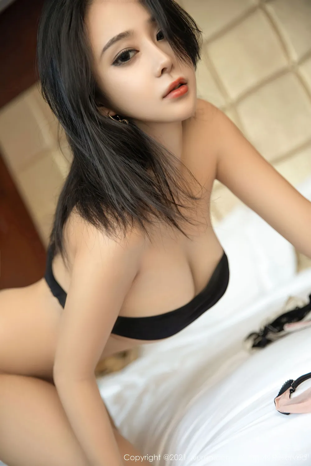 [秀人XIUREN] No.3592 藍夏Akasha - 凹凸别緻姓感嬌軀婀娜 50