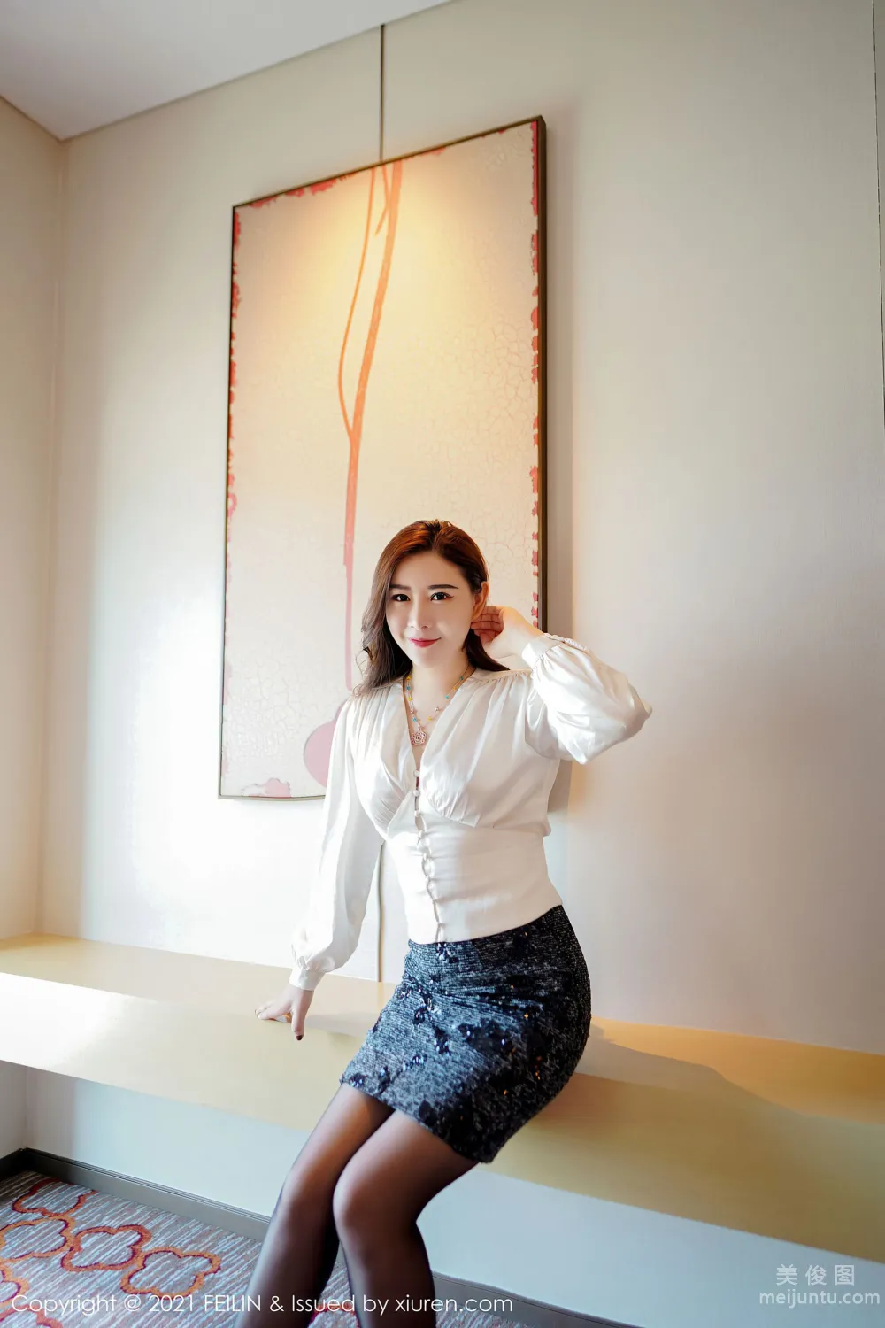 [嗲囡囡FEILIN] VOL.400 王婉悠Queen - 经典都市OL与情趣服饰4